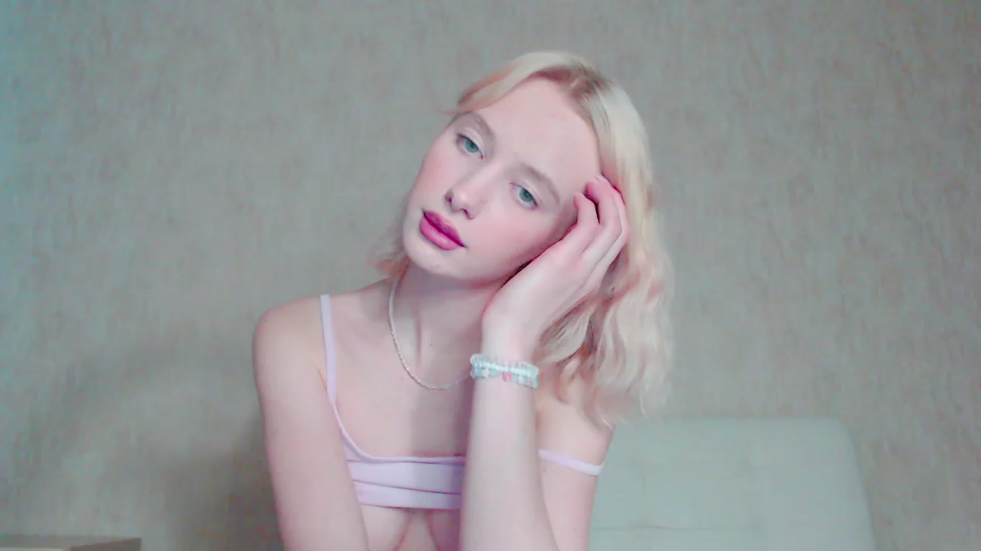 Gallery image thumbnail from pretty_maya_'s myfreecams stream on, 03/23/2023, 14:02 image 15 of 20