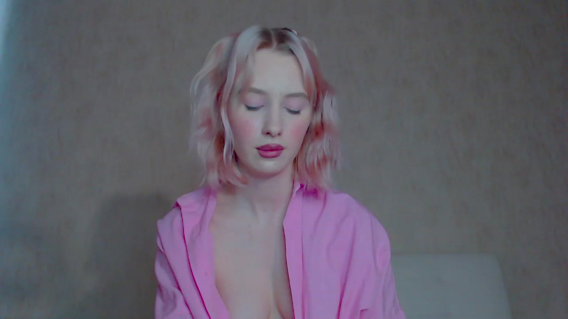 Gallery image thumbnail from pretty_maya_'s myfreecams stream on, 03/25/2023, 12:23 image 9 of 20