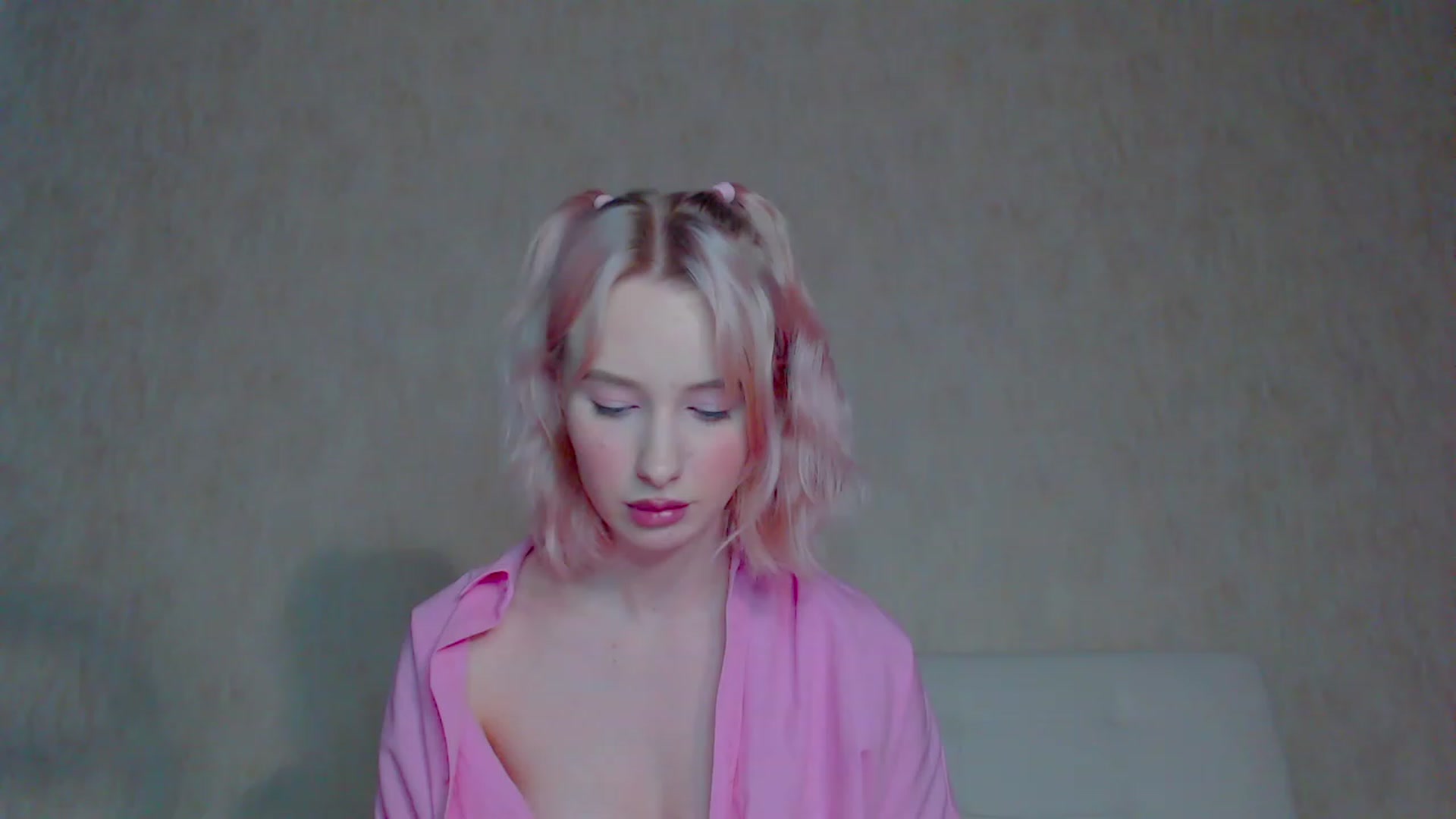 Gallery image thumbnail from pretty_maya_'s myfreecams stream on, 03/25/2023, 14:20 image 10 of 20