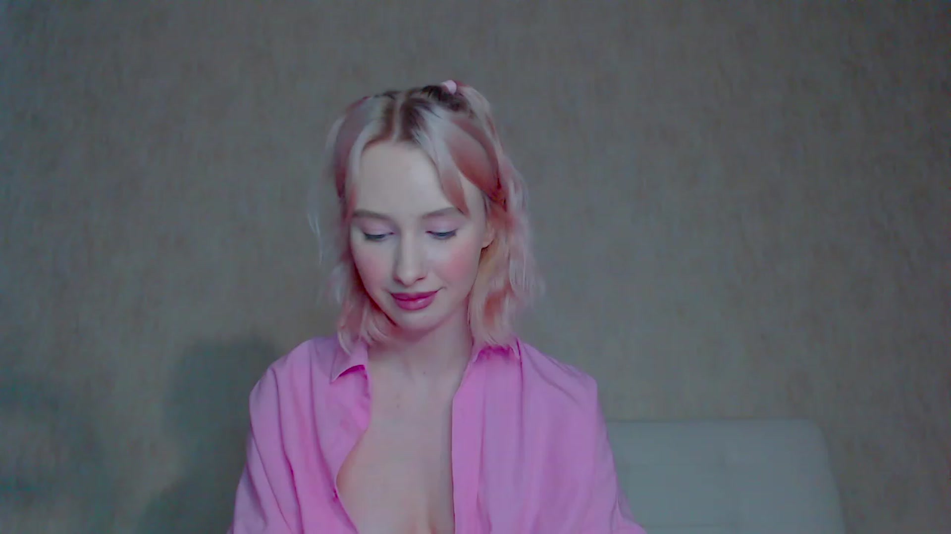 Gallery image thumbnail from pretty_maya_'s myfreecams stream on, 03/25/2023, 14:20 image 1 of 20