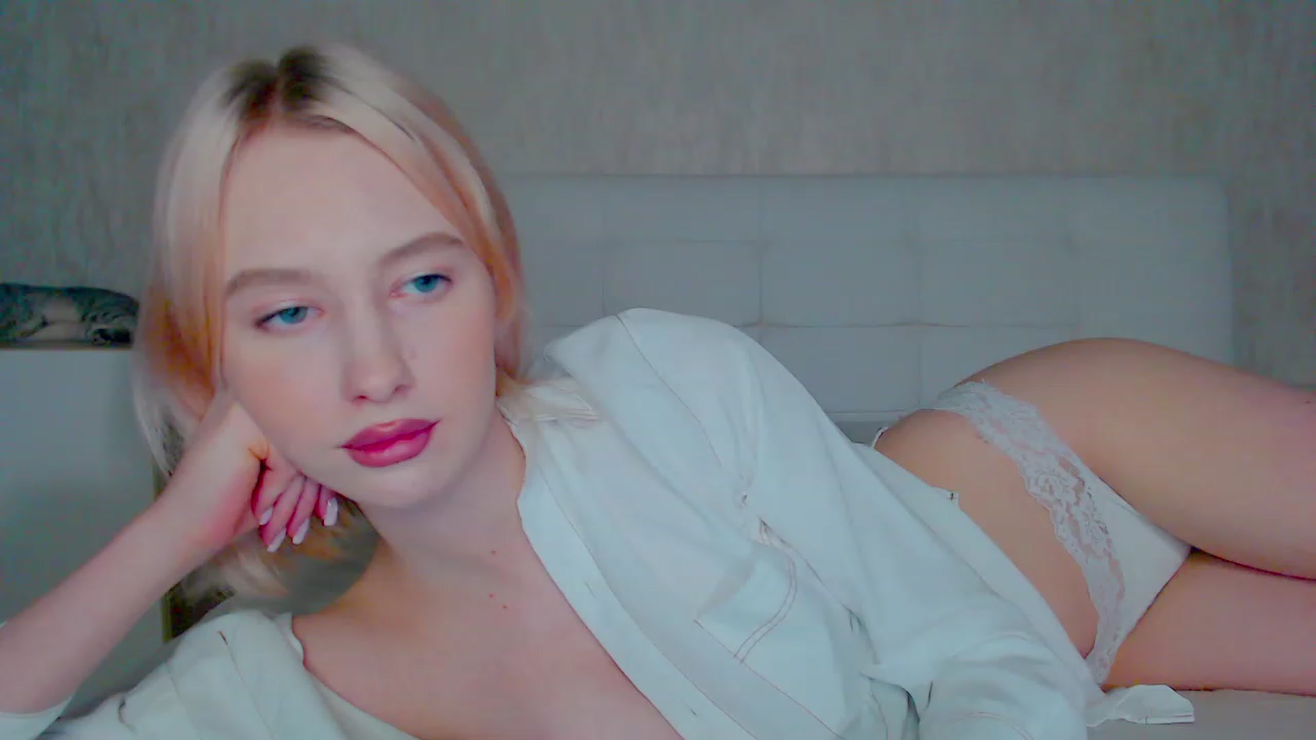 Gallery image thumbnail from pretty_maya_'s myfreecams stream on, 03/29/2023, 16:33 image 6 of 20