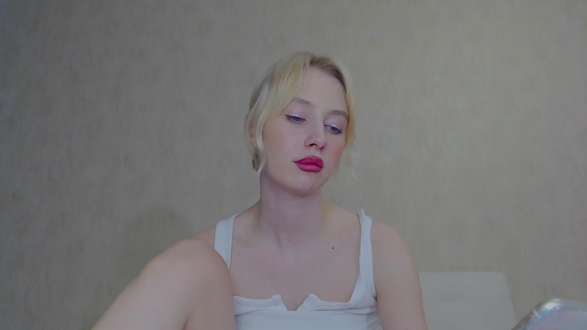 Gallery image thumbnail from pretty_maya_'s myfreecams stream on, 04/17/2023, 16:02 image 7 of 20