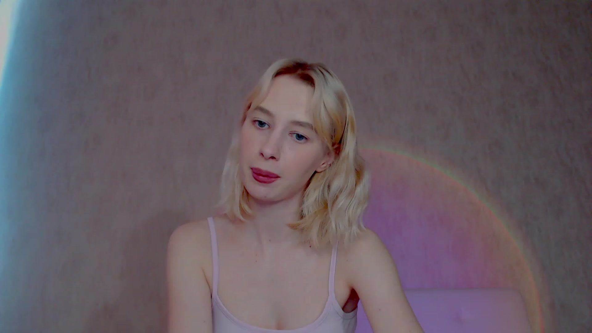 Gallery image thumbnail from pretty_maya_'s myfreecams stream on, 04/20/2023, 09:45 image 2 of 20