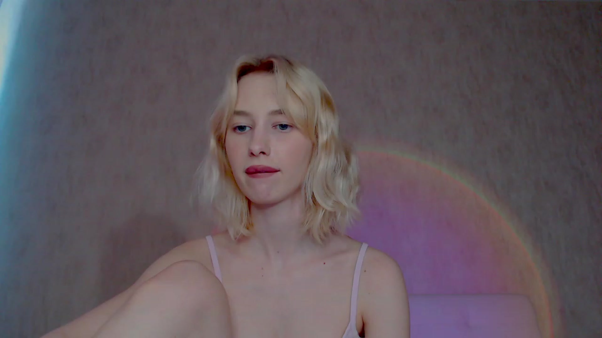 Gallery image thumbnail from pretty_maya_'s myfreecams stream on, 04/20/2023, 09:45 image 12 of 20