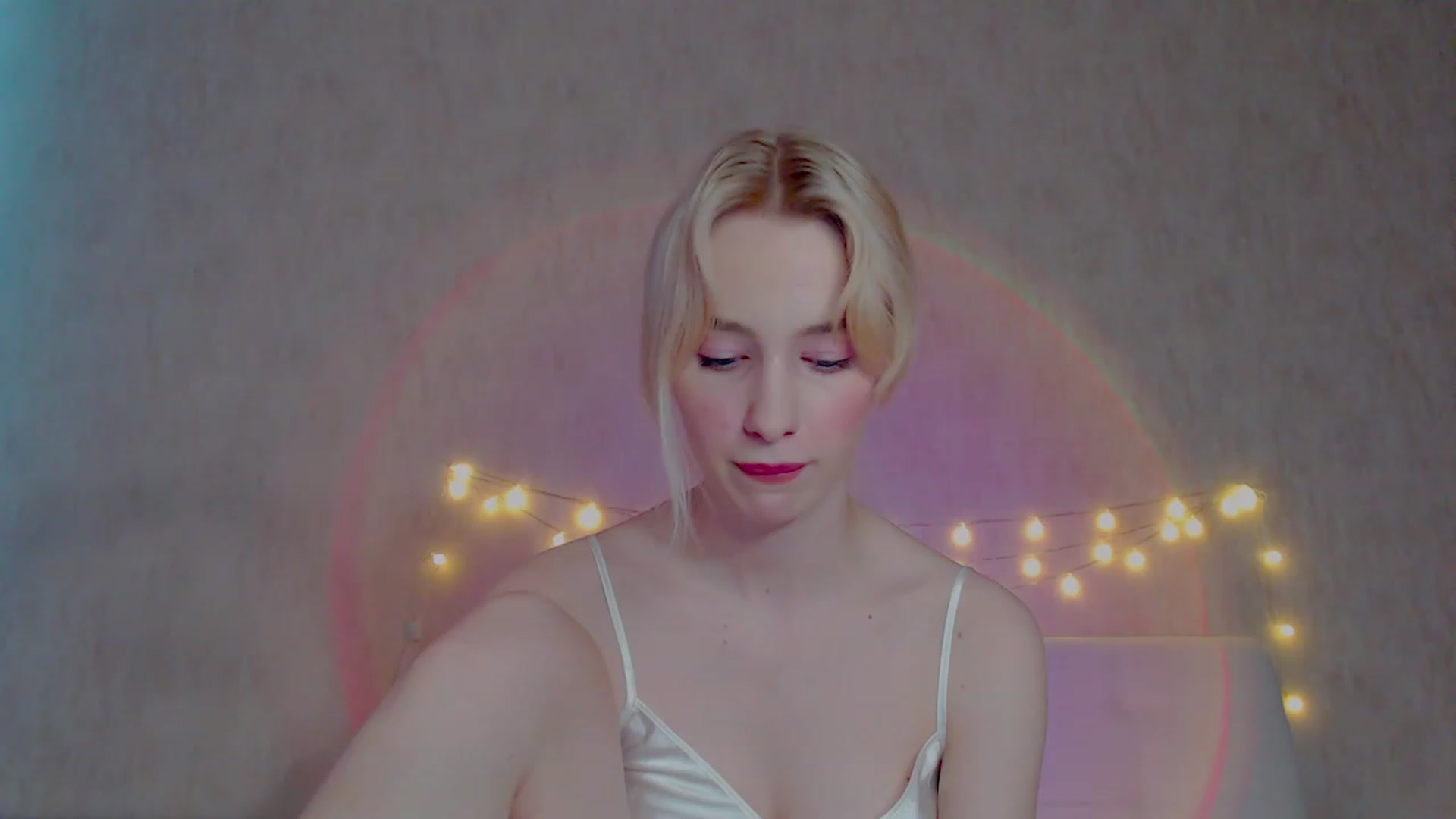 Gallery image thumbnail from pretty_maya_'s myfreecams stream on, 04/24/2023, 10:08 image 1 of 20