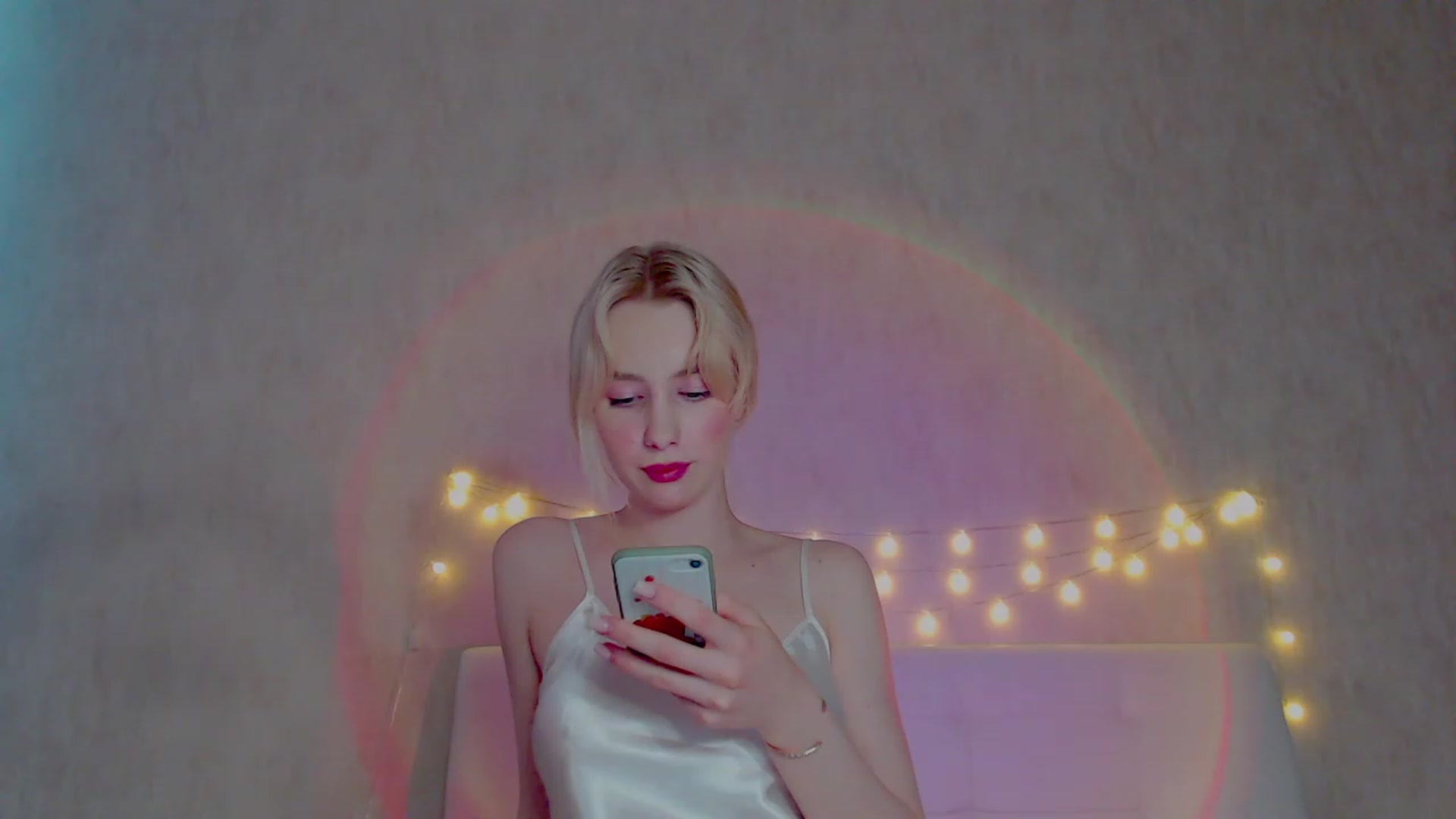 Gallery image thumbnail from pretty_maya_'s myfreecams stream on, 04/24/2023, 10:08 image 4 of 20