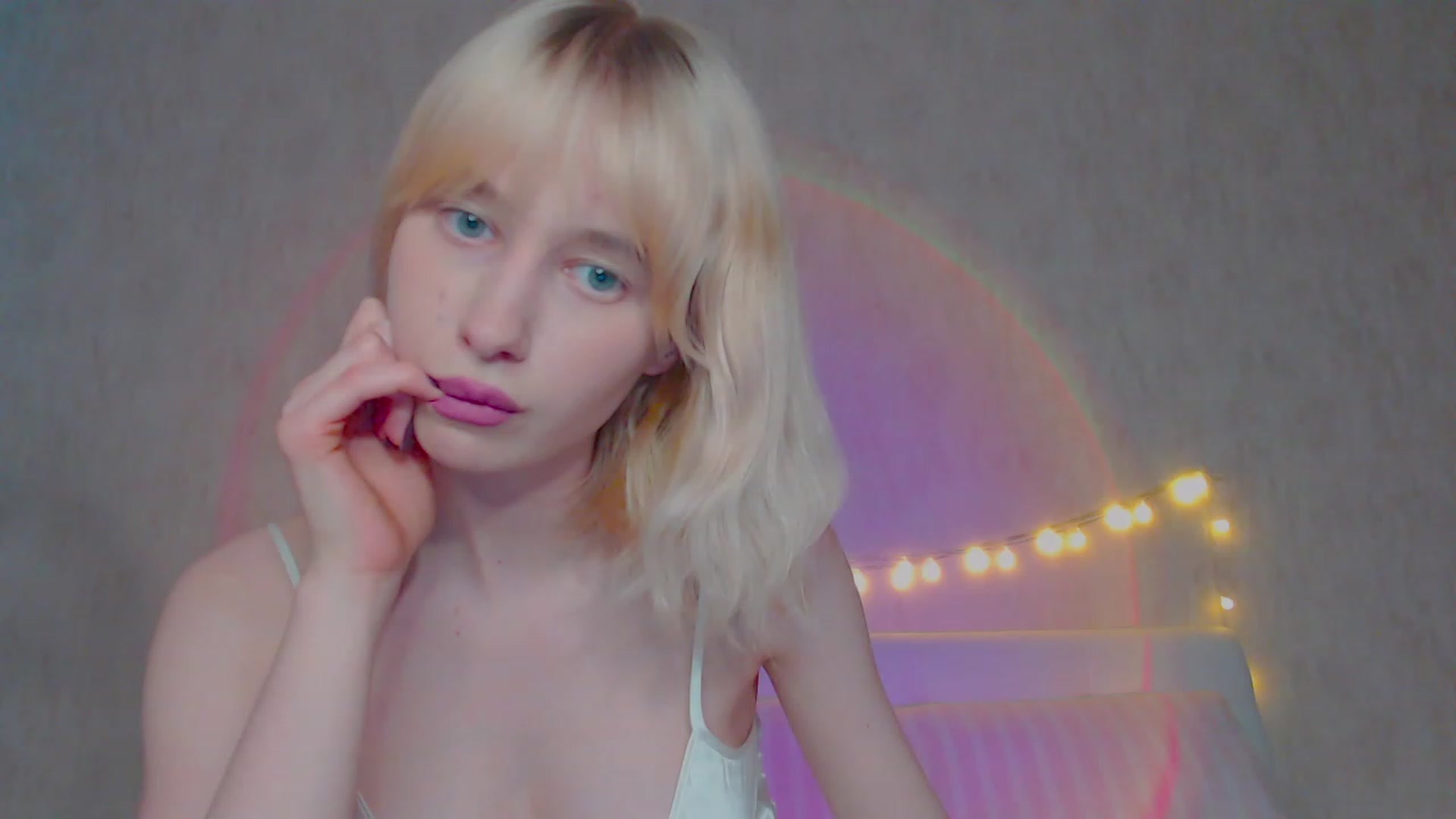 Gallery image thumbnail from pretty_maya_'s myfreecams stream on, 05/02/2023, 13:44 image 18 of 20