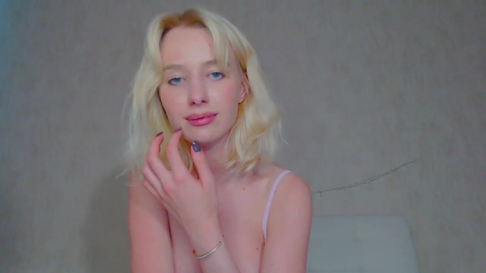 Gallery image thumbnail from pretty_maya_'s myfreecams stream on, 05/22/2023, 14:35 image 13 of 20