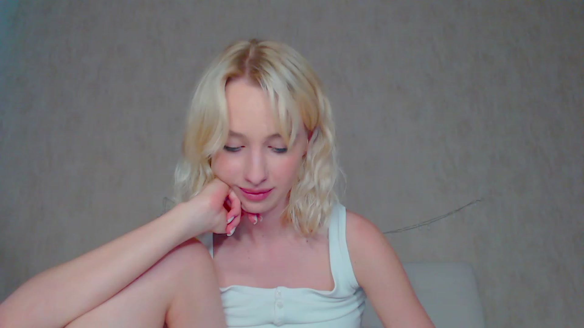 Gallery image thumbnail from pretty_maya_'s myfreecams stream on, 06/06/2023, 13:22 image 7 of 20