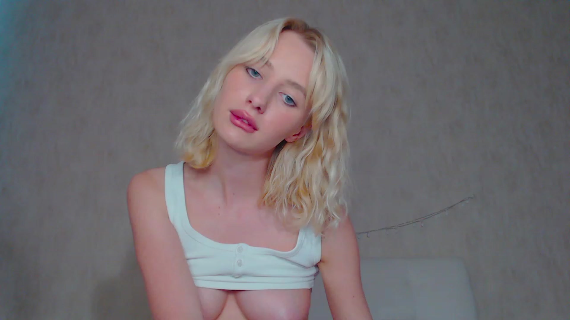 Gallery image thumbnail from pretty_maya_'s myfreecams stream on, 06/06/2023, 13:22 image 19 of 20
