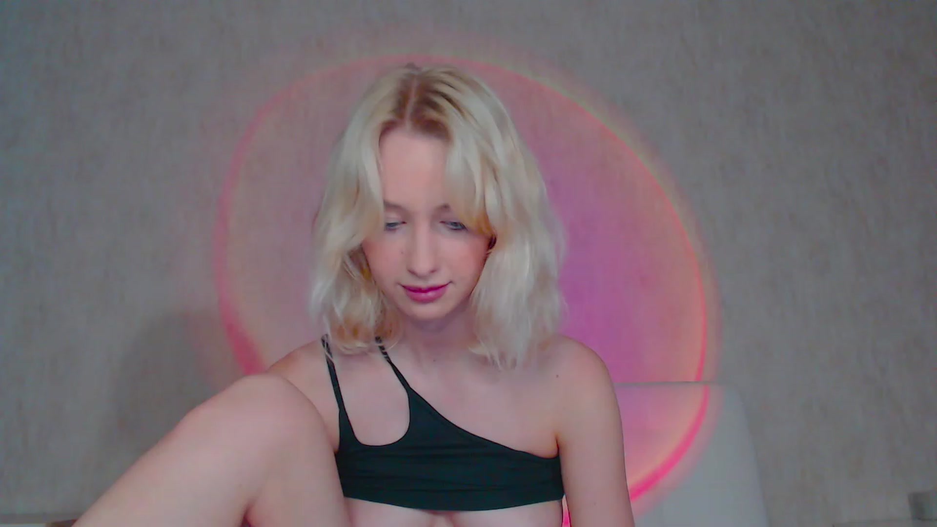 Gallery image thumbnail from pretty_maya_'s myfreecams stream on, 07/06/2023, 13:48 image 13 of 20