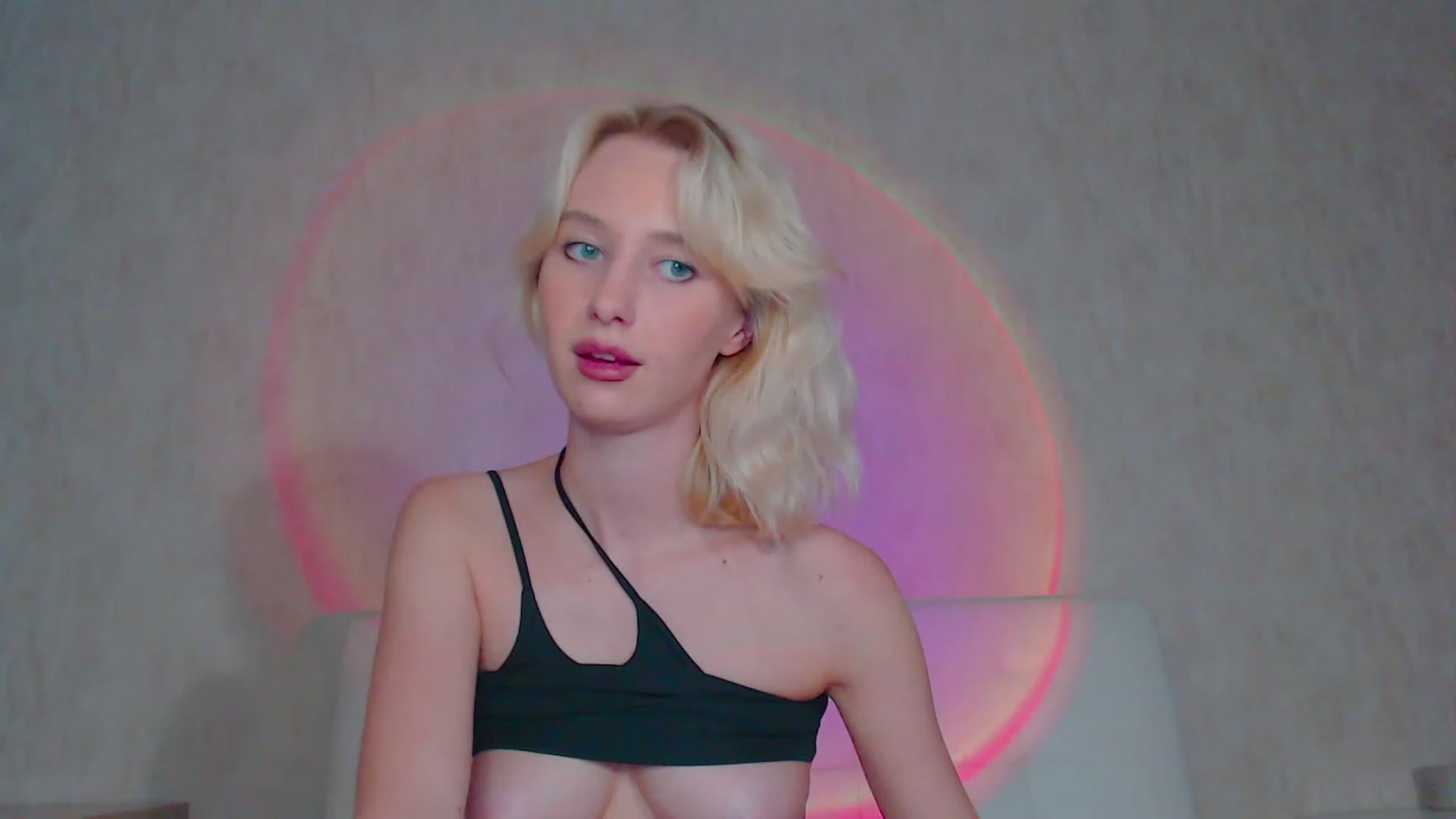 Gallery image thumbnail from pretty_maya_'s myfreecams stream on, 07/06/2023, 15:13 image 13 of 20