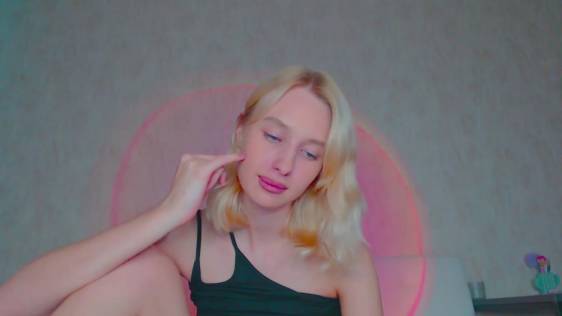 Gallery image thumbnail from pretty_maya_'s myfreecams stream on, 07/22/2023, 15:35 image 2 of 20