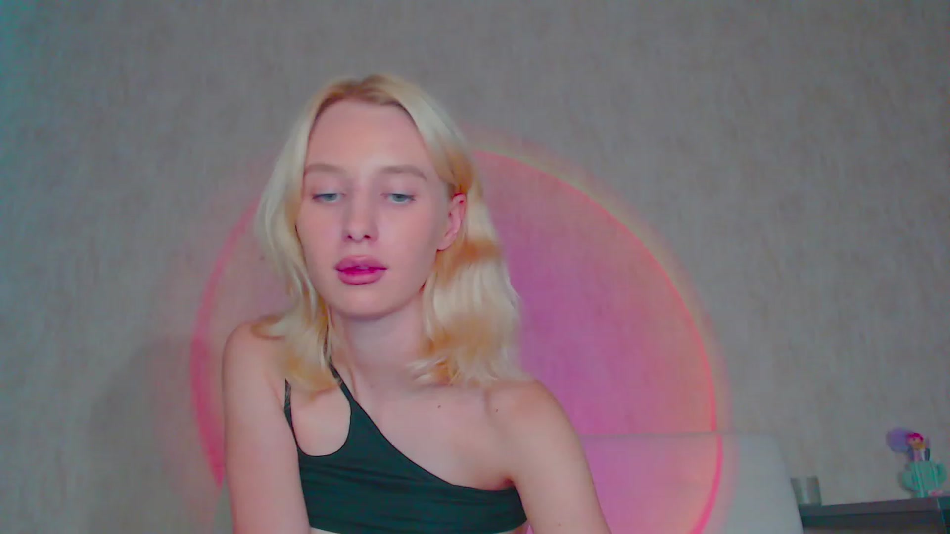 Gallery image thumbnail from pretty_maya_'s myfreecams stream on, 07/22/2023, 15:35 image 15 of 20