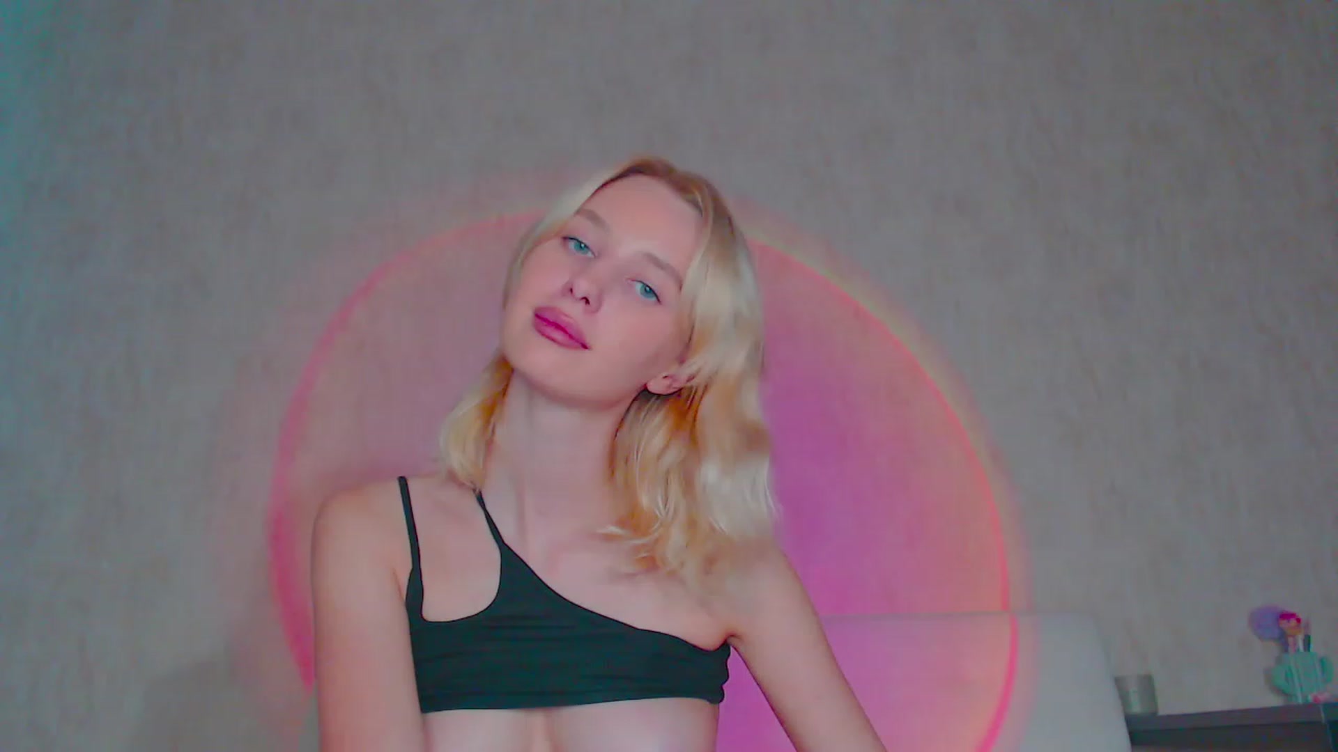 Gallery image thumbnail from pretty_maya_'s myfreecams stream on, 07/22/2023, 15:35 image 13 of 20