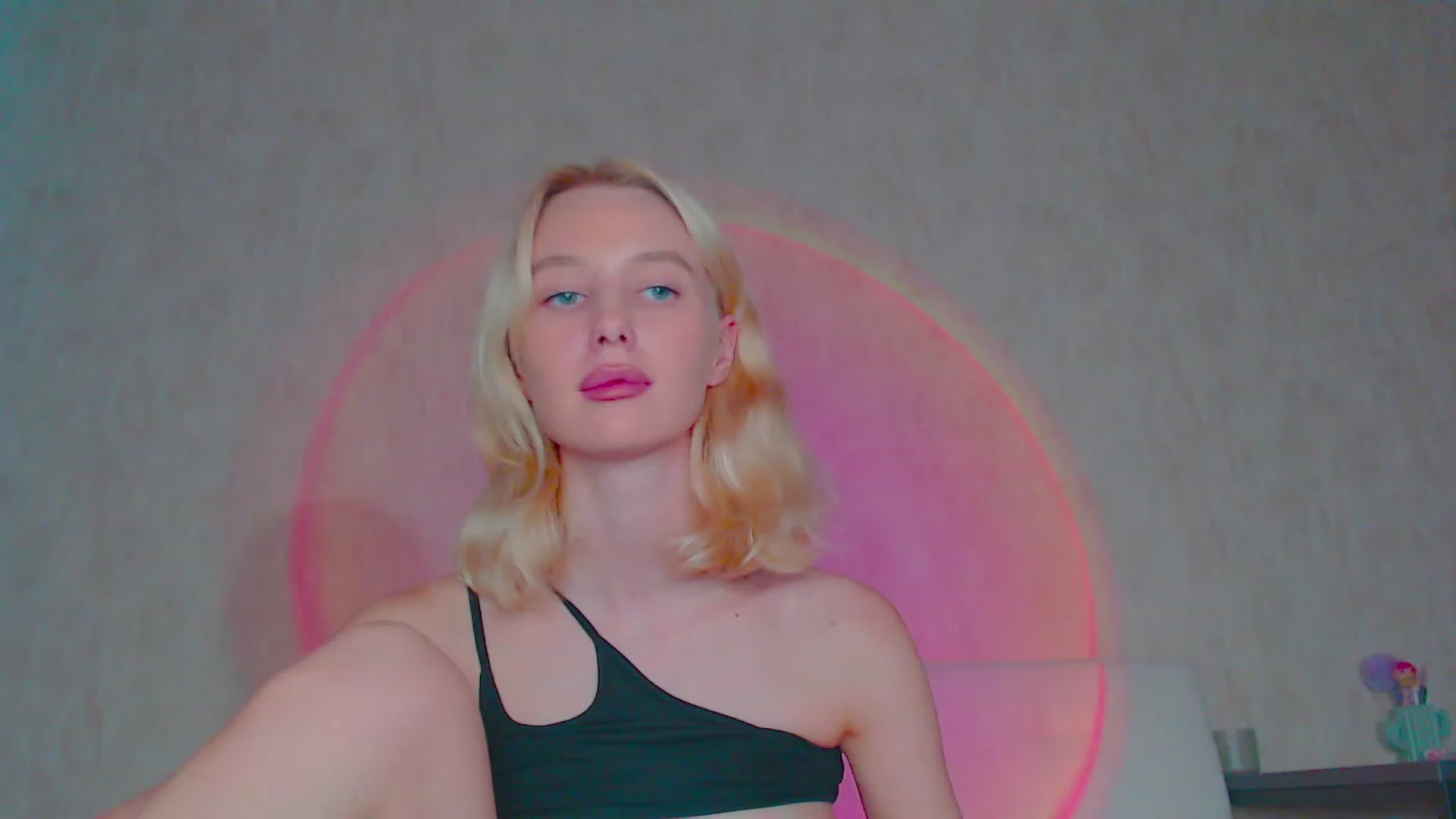 Gallery image thumbnail from pretty_maya_'s myfreecams stream on, 07/22/2023, 15:35 image 19 of 20