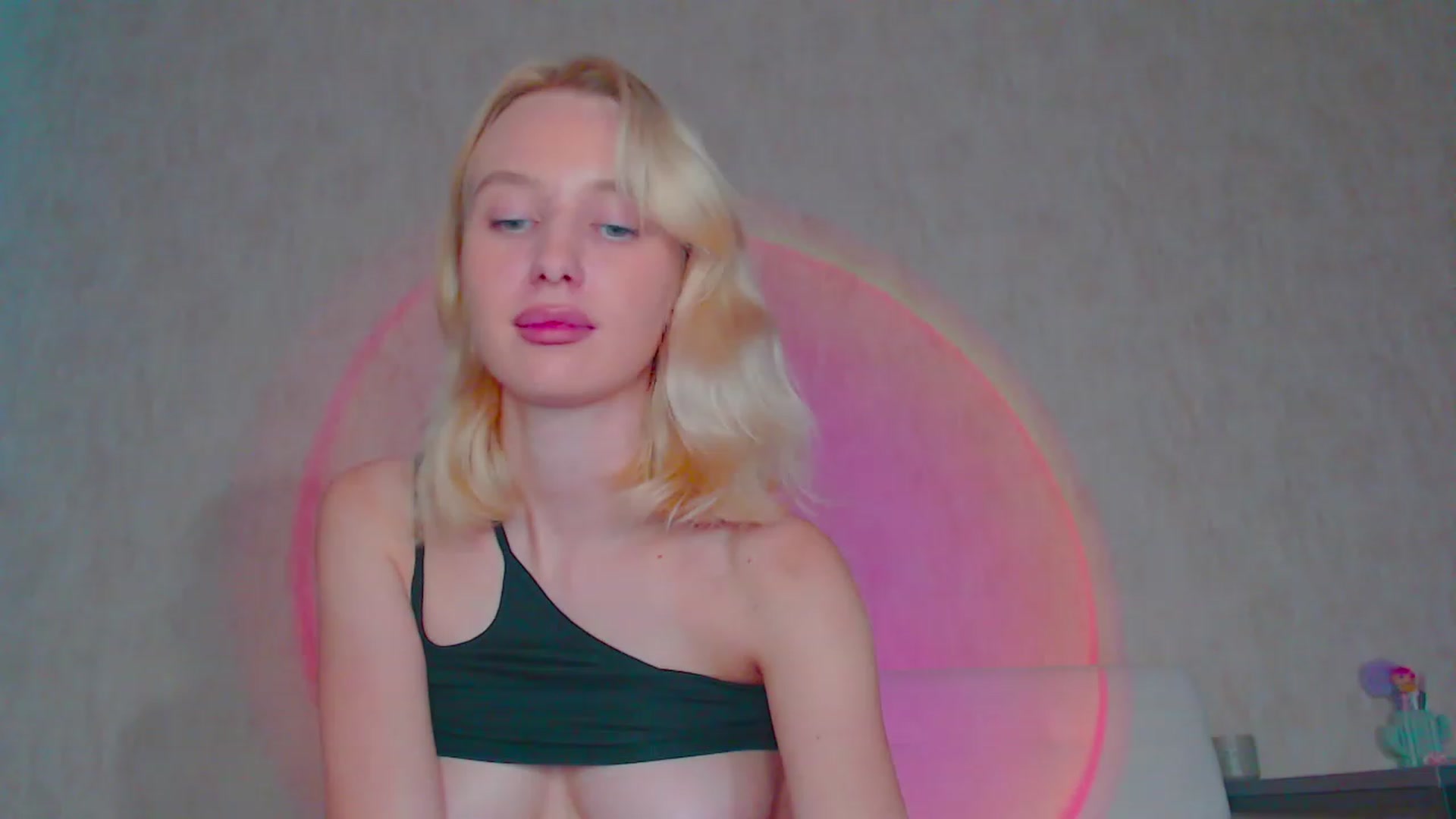 Gallery image thumbnail from pretty_maya_'s myfreecams stream on, 07/22/2023, 15:35 image 9 of 20