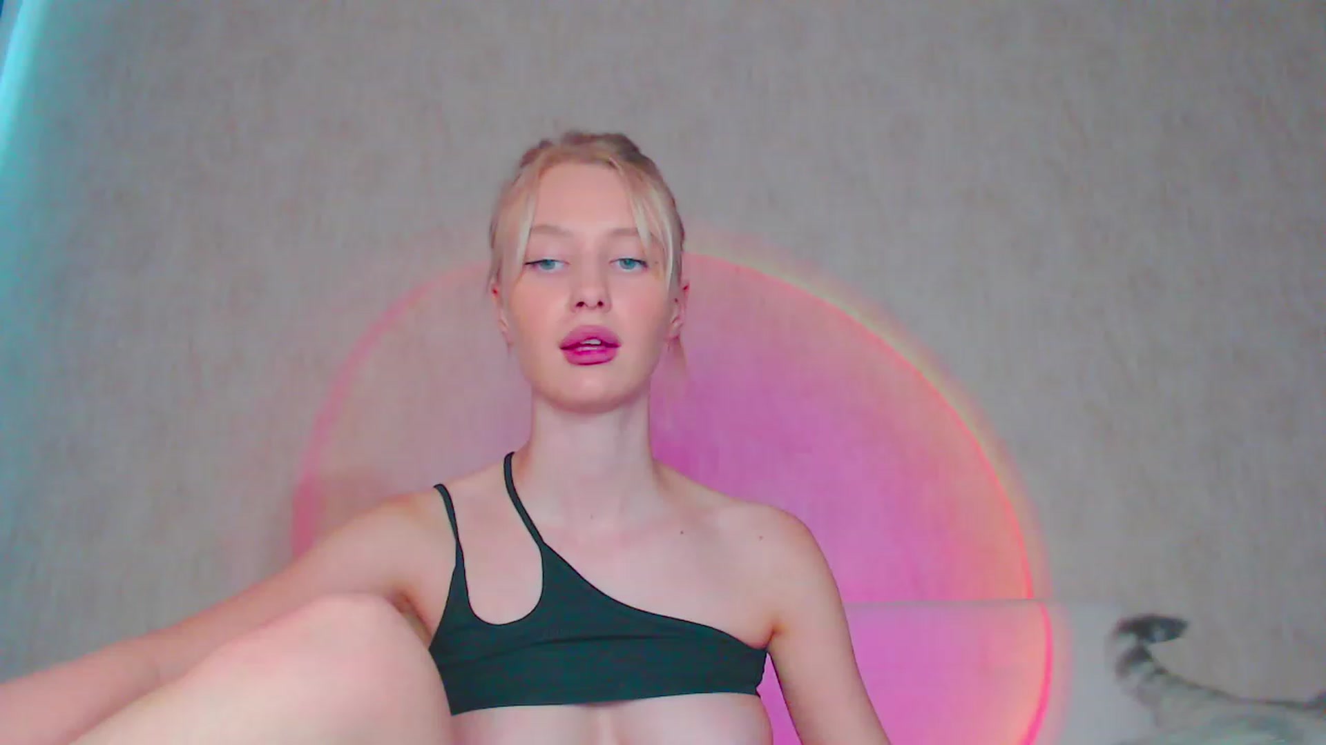 Gallery image thumbnail from pretty_maya_'s myfreecams stream on, 07/25/2023, 14:08 image 4 of 20
