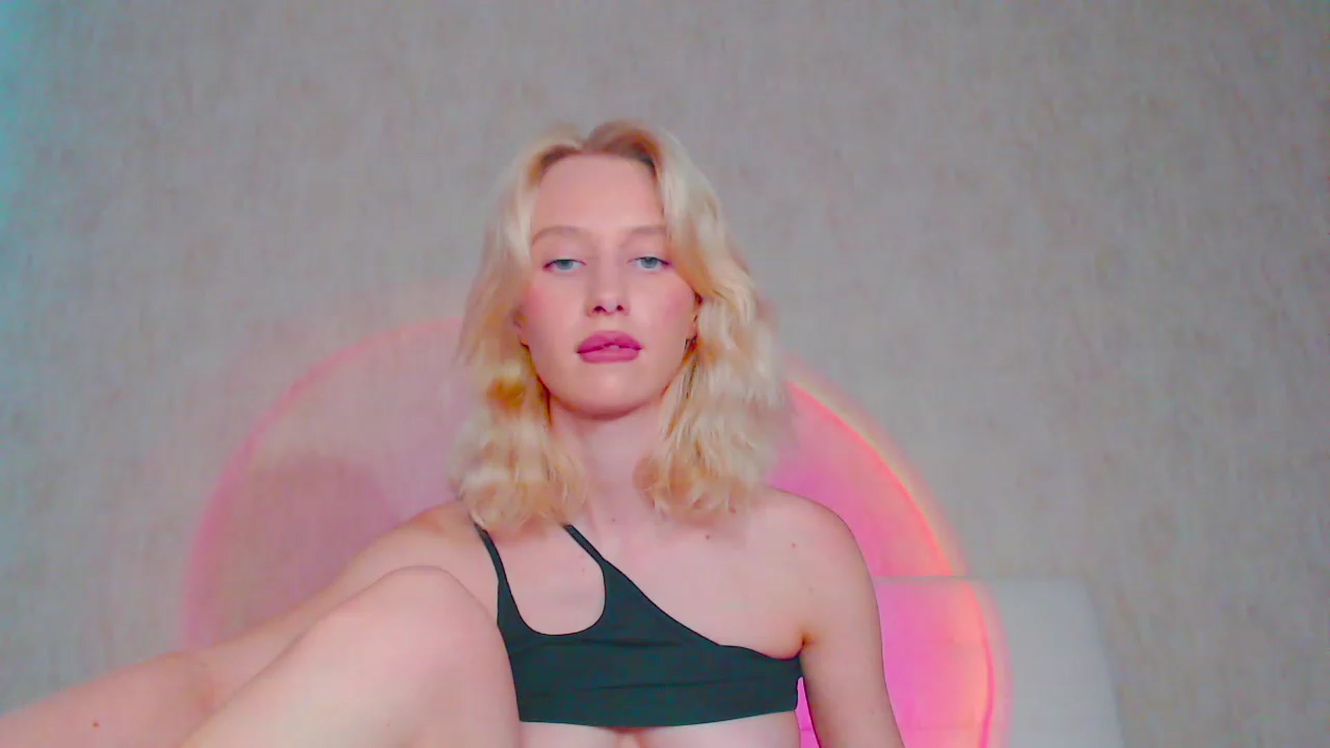 Gallery image thumbnail from pretty_maya_'s myfreecams stream on, 07/31/2023, 13:36 image 4 of 20