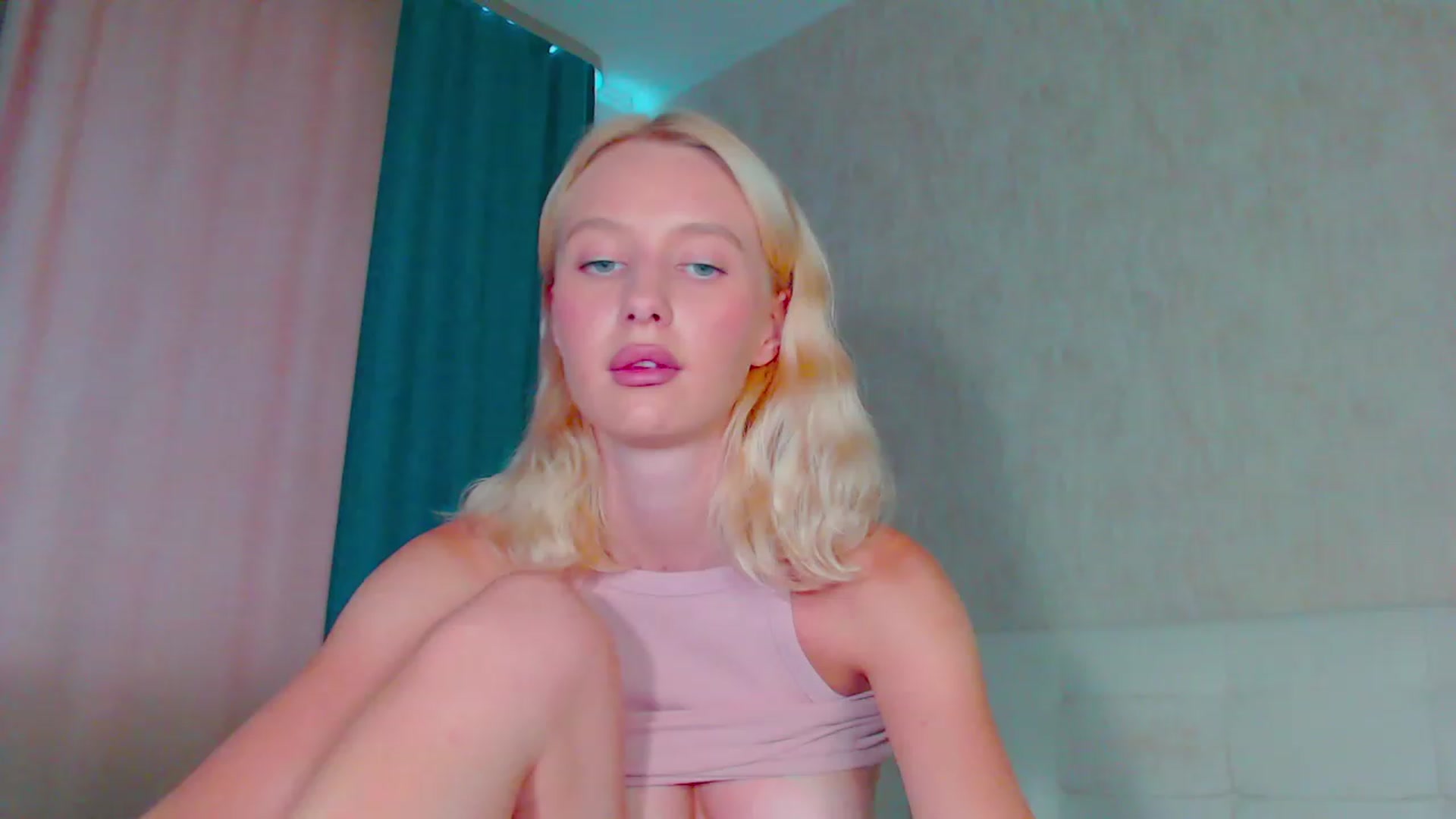 Gallery image thumbnail from pretty_maya_'s myfreecams stream on, 08/16/2023, 12:25 image 19 of 20