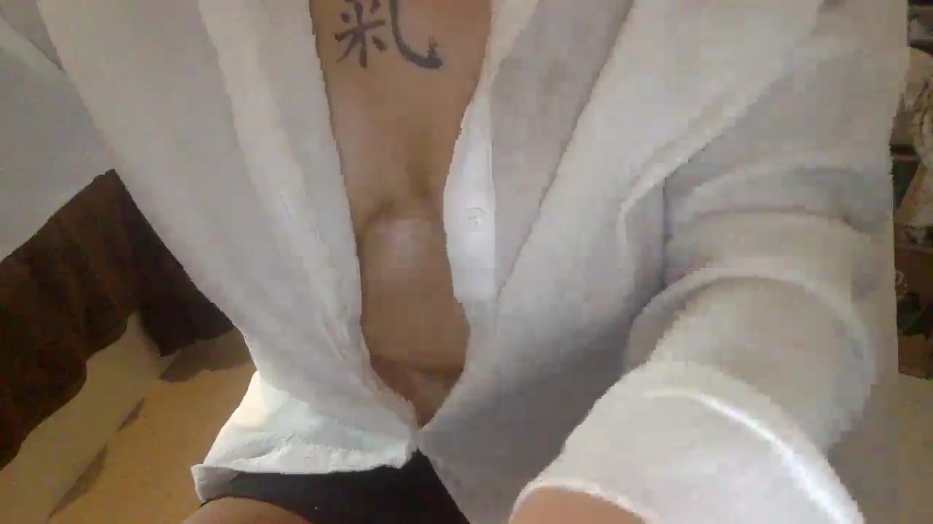 Gallery image thumbnail from prettycoco23's myfreecams stream on, 11/10/2025, 13:17 image 10 of 20