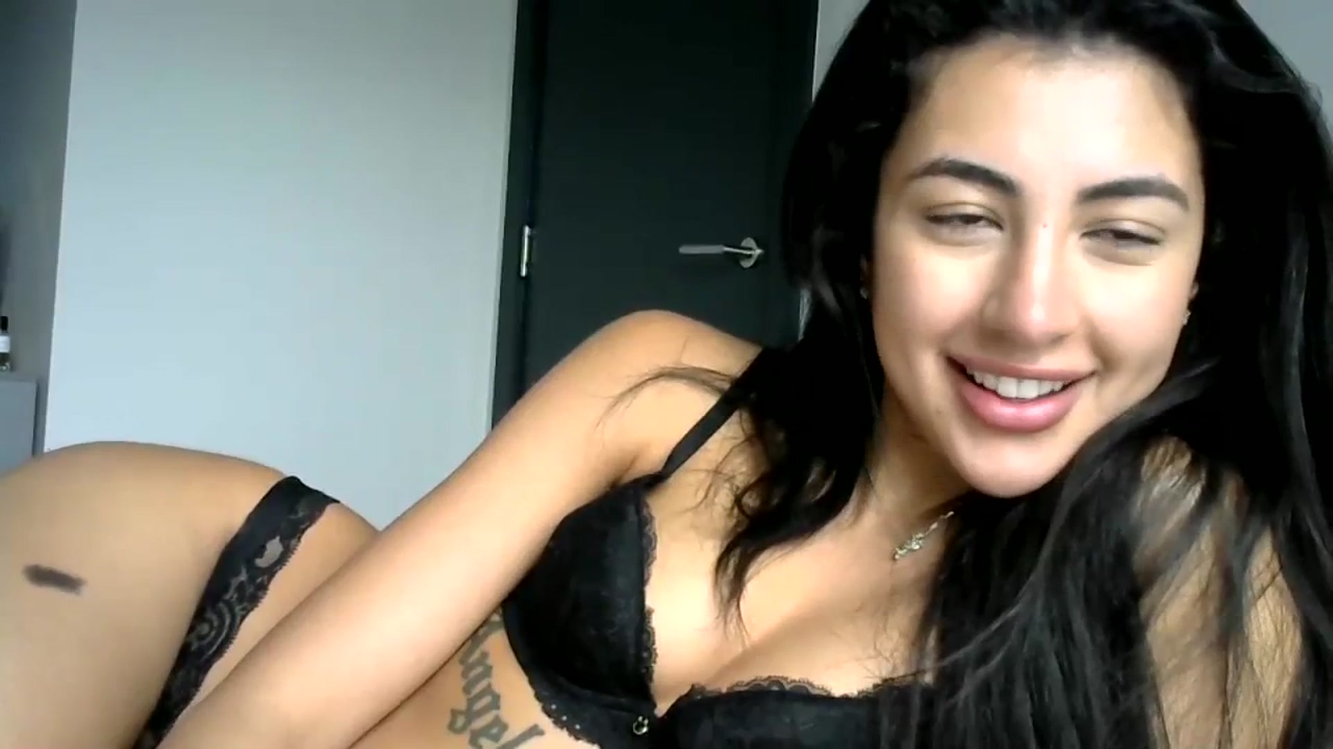 Gallery image thumbnail from princessjasx's myfreecams stream on, 04/09/2024, 12:05 image 20 of 20