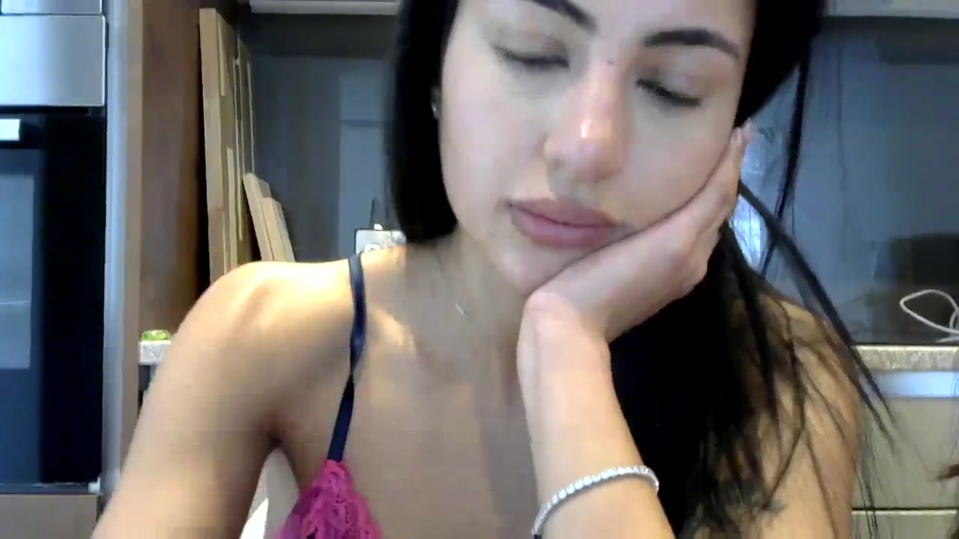 Gallery image thumbnail from princessjasx's myfreecams stream on, 04/10/2024, 18:10 image 8 of 20