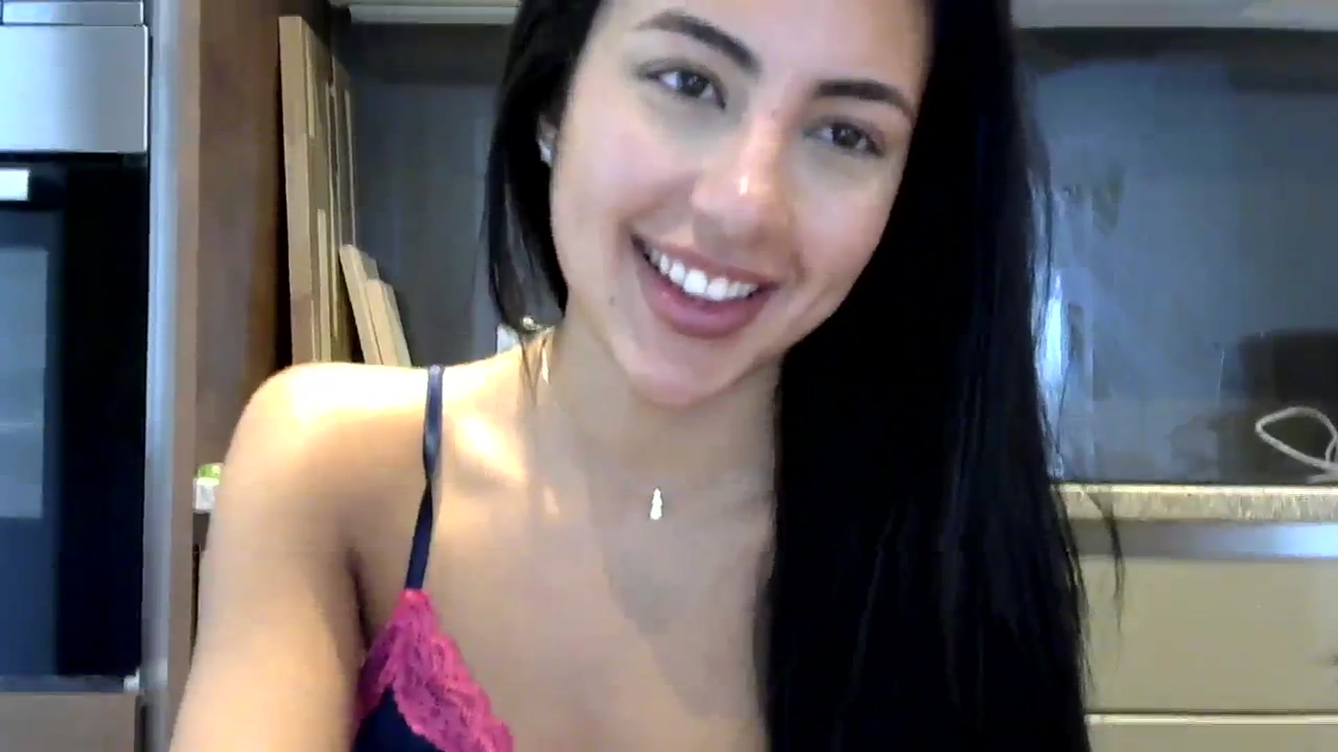 Gallery image thumbnail from princessjasx's myfreecams stream on, 04/10/2024, 18:10 image 15 of 20