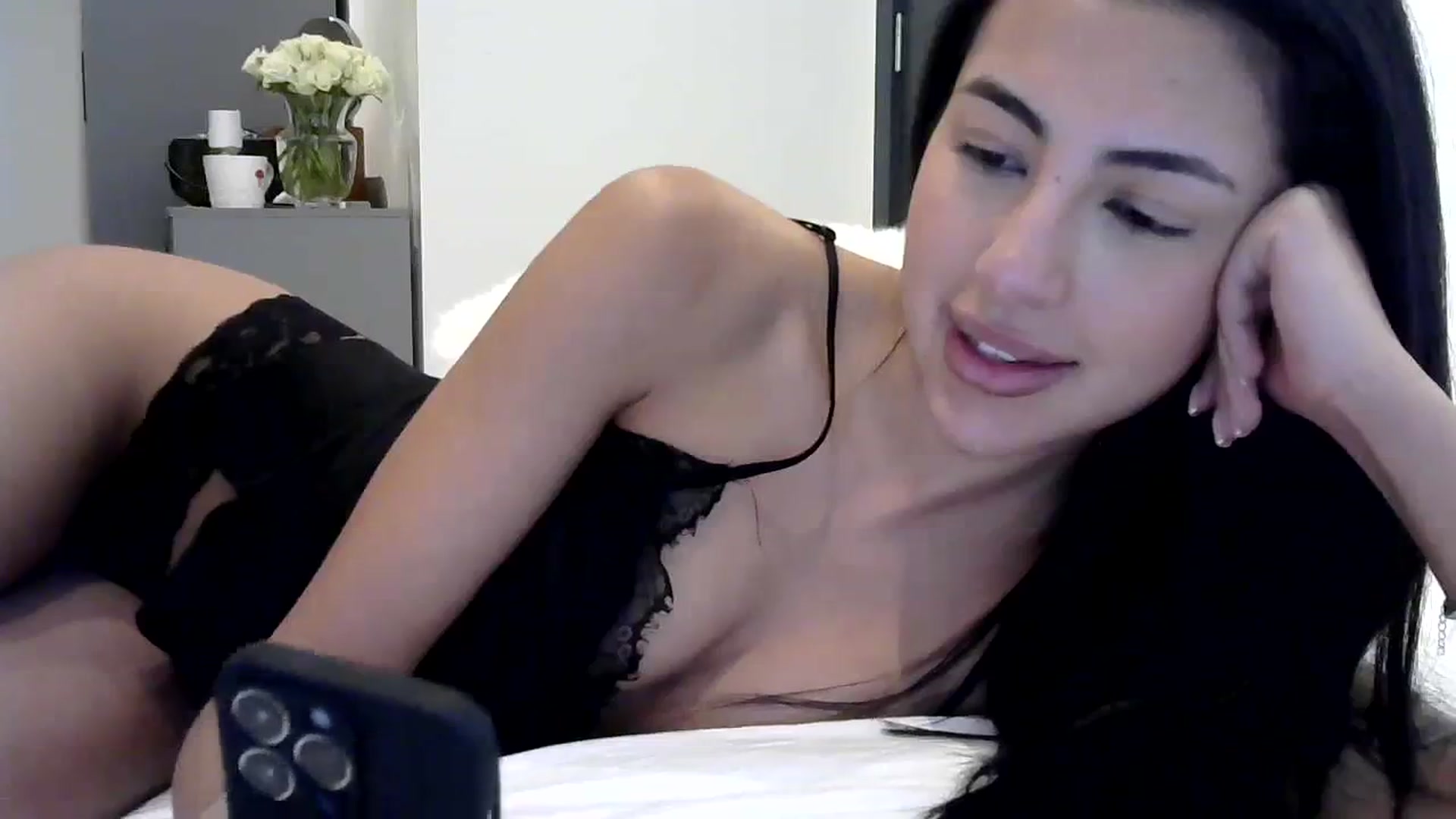 Gallery image thumbnail from princessjasx's myfreecams stream on, 04/14/2024, 17:20 image 2 of 20