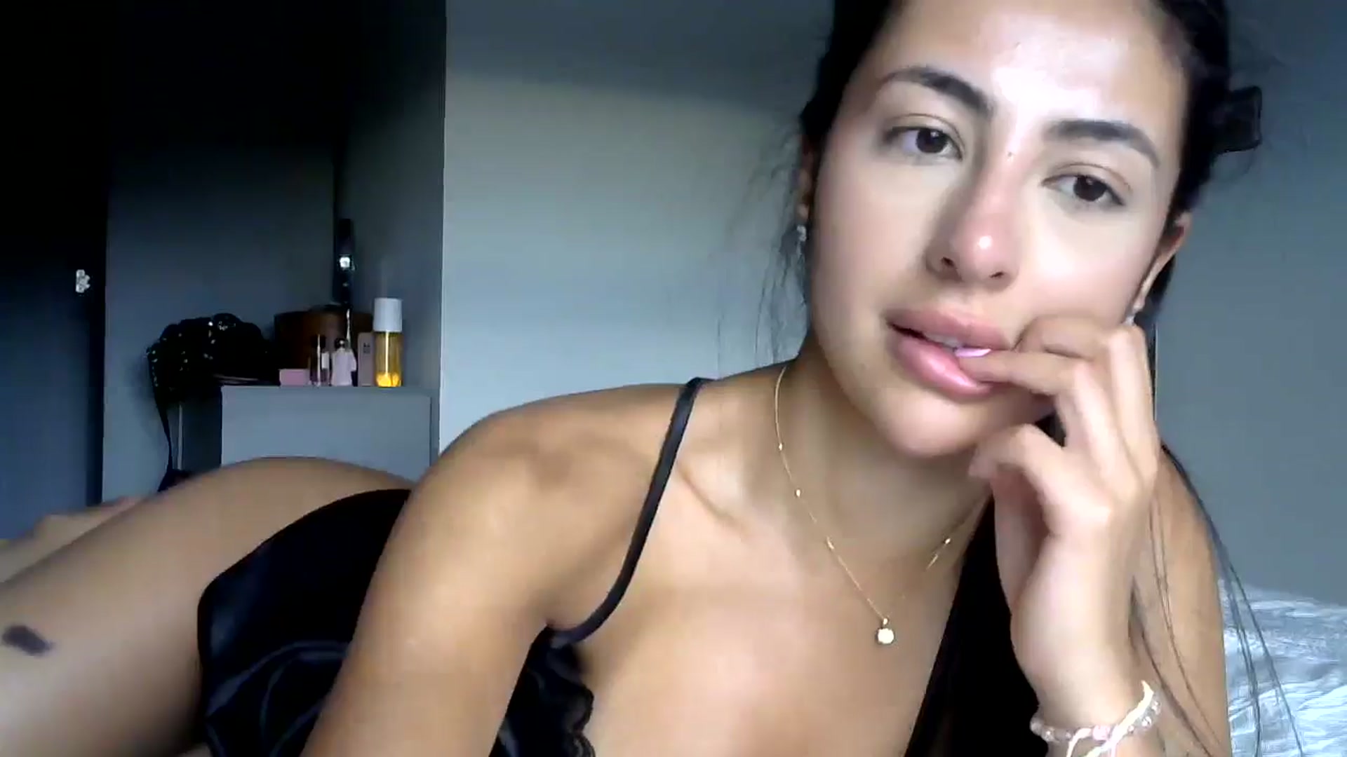Gallery image thumbnail from princessjasx's myfreecams stream on, 05/30/2024, 18:12 image 9 of 20