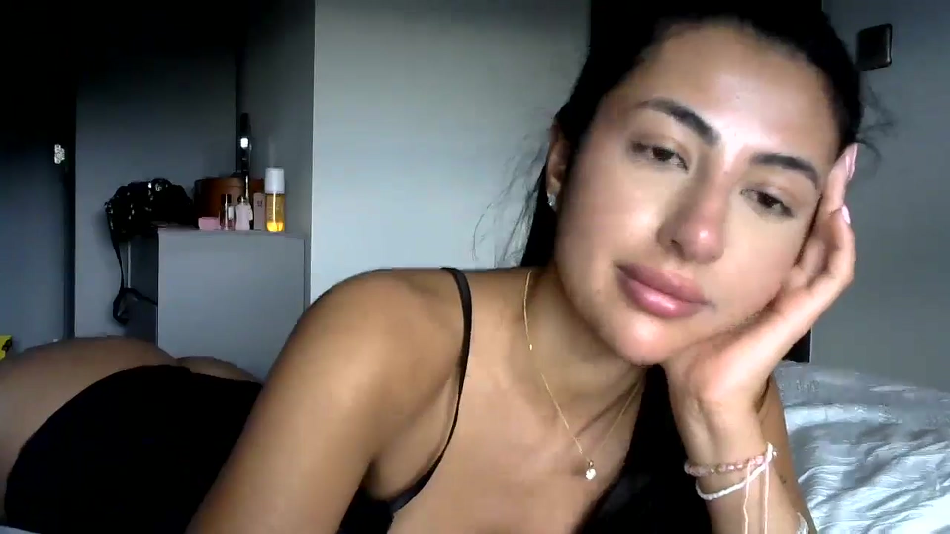 Gallery image thumbnail from princessjasx's myfreecams stream on, 05/30/2024, 18:12 image 17 of 20