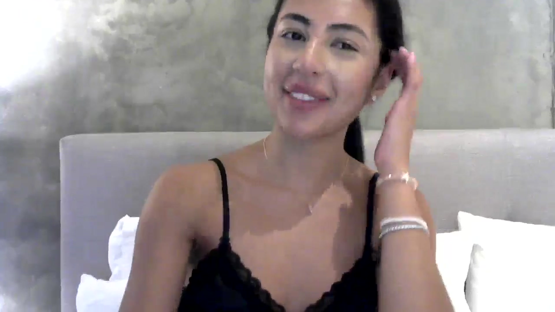 Gallery image thumbnail from princessjasx's myfreecams stream on, 05/30/2024, 21:14 image 4 of 20