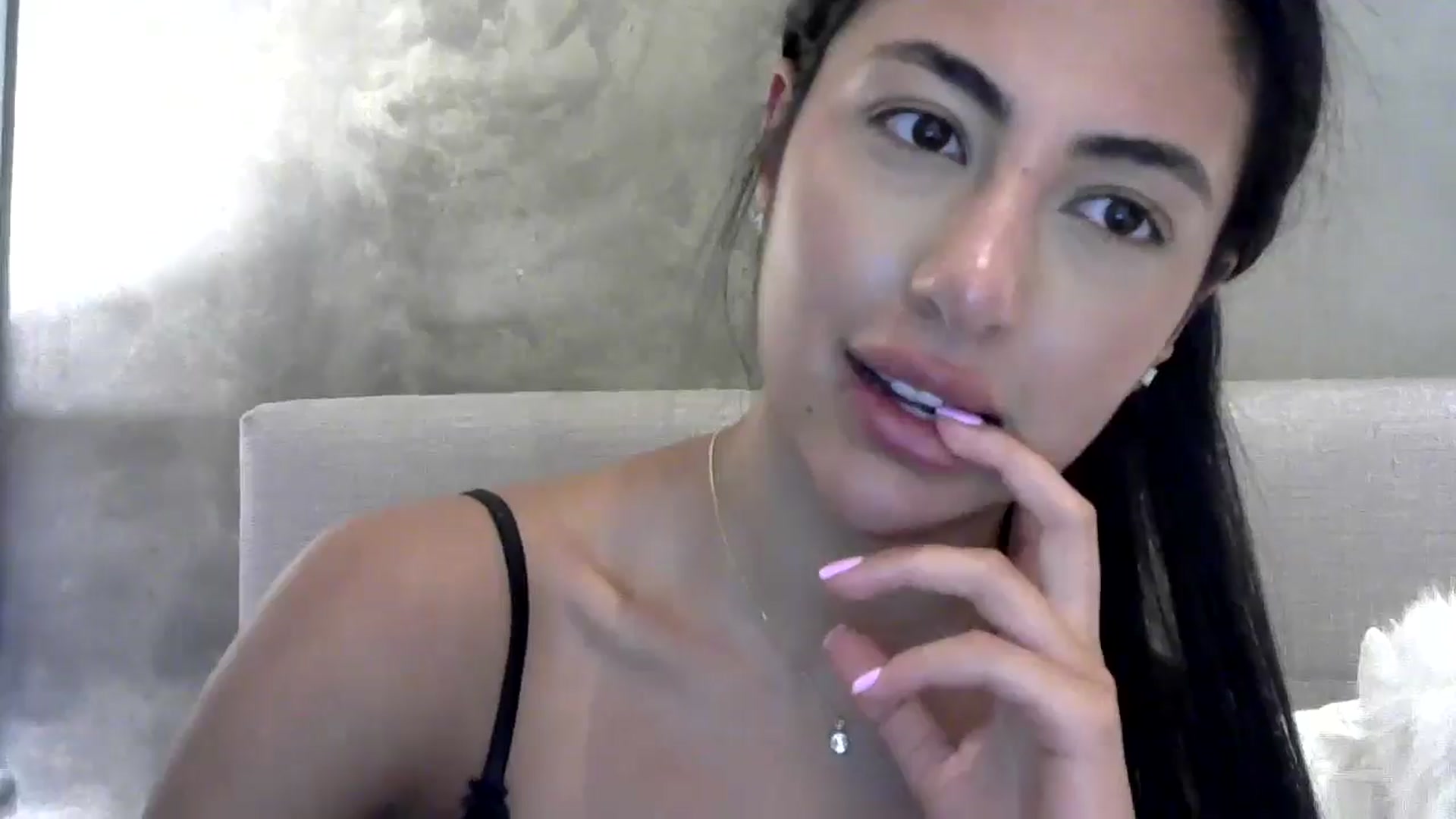 Gallery image thumbnail from princessjasx's myfreecams stream on, 05/30/2024, 22:10 image 17 of 20