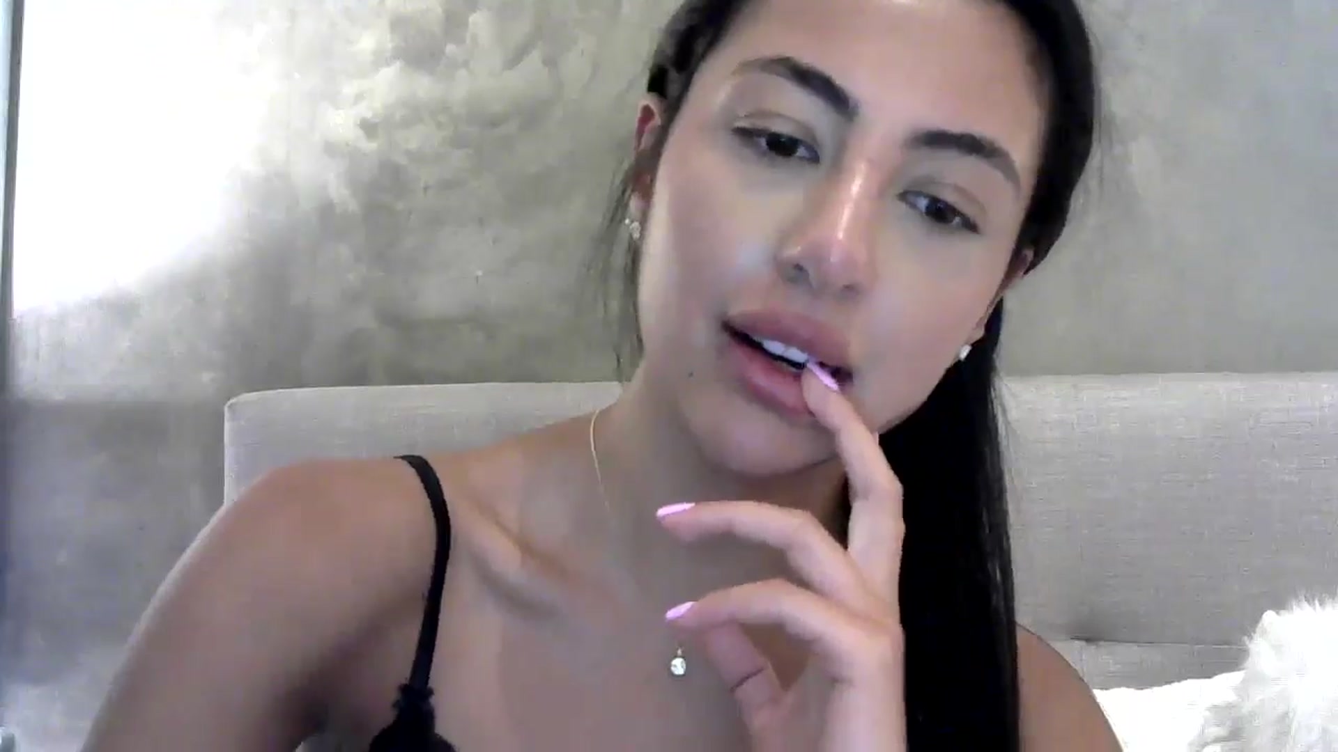 Gallery image thumbnail from princessjasx's myfreecams stream on, 05/30/2024, 22:10 image 13 of 20
