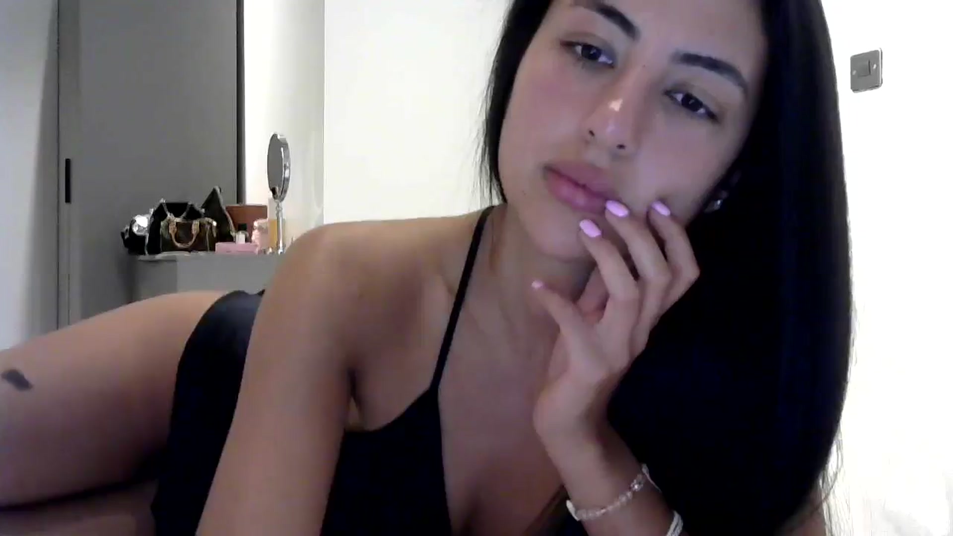 Gallery image thumbnail from princessjasx's myfreecams stream on, 05/31/2024, 18:50 image 16 of 20