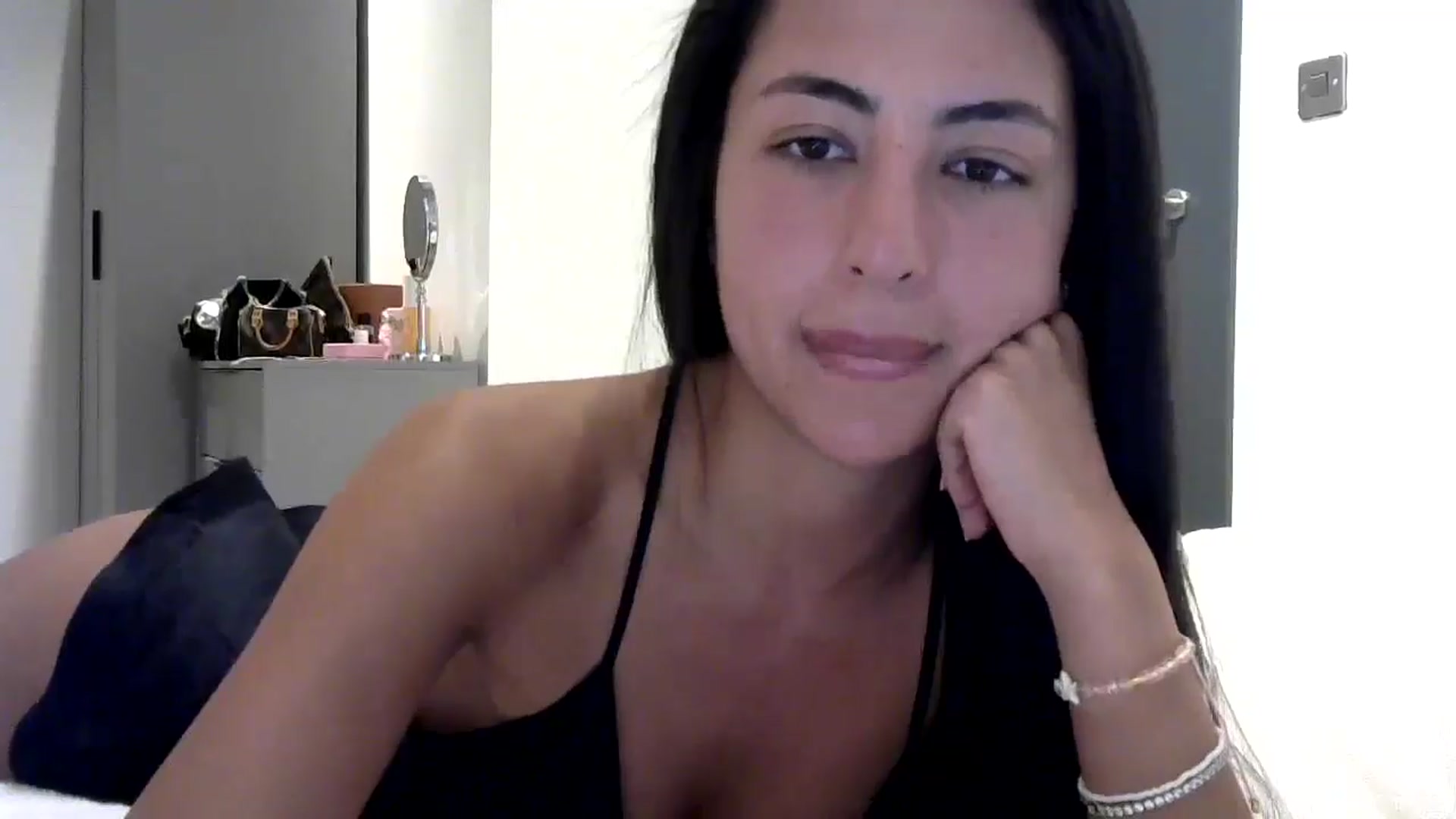 Gallery image thumbnail from princessjasx's myfreecams stream on, 05/31/2024, 18:50 image 18 of 20