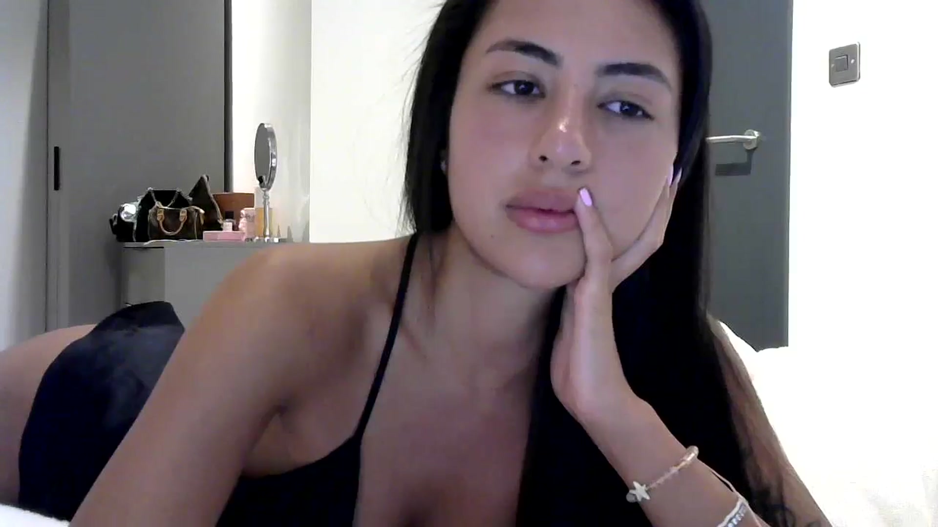 Gallery image thumbnail from princessjasx's myfreecams stream on, 05/31/2024, 18:50 image 20 of 20