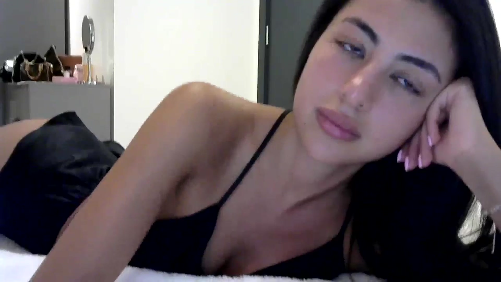 Gallery image thumbnail from princessjasx's myfreecams stream on, 05/31/2024, 18:50 image 2 of 20