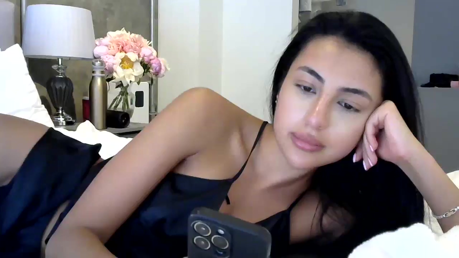 Gallery image thumbnail from princessjasx's myfreecams stream on, 06/02/2024, 17:02 image 14 of 20