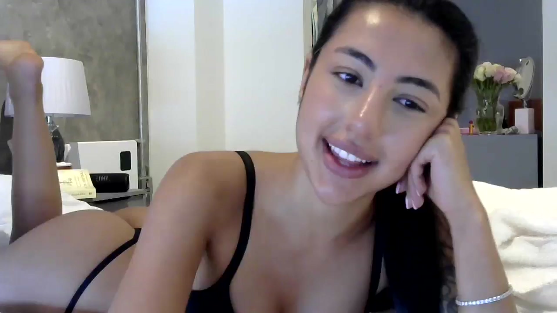 Gallery image thumbnail from princessjasx's myfreecams stream on, 06/05/2024, 10:27 image 18 of 20