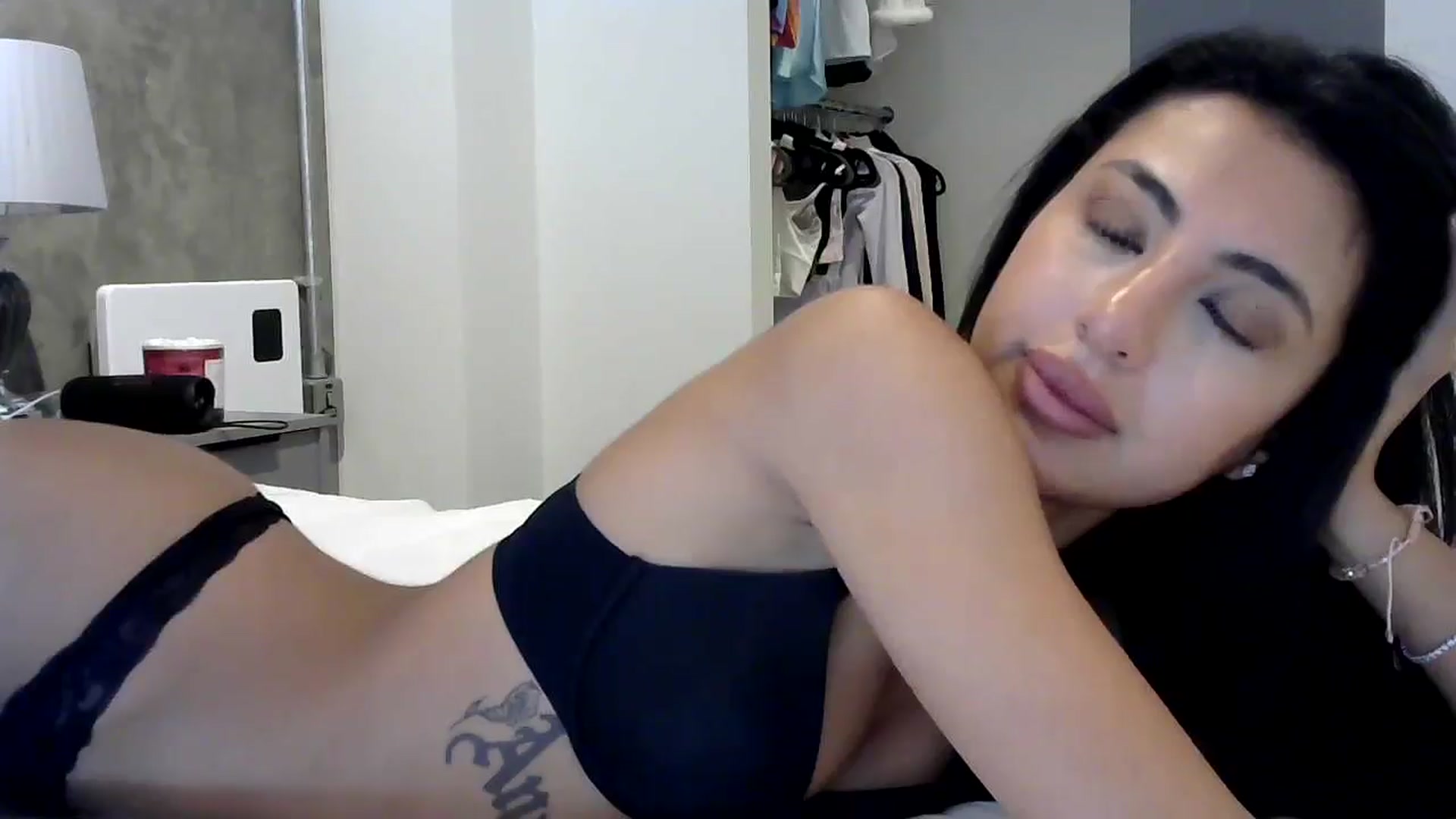 Gallery image thumbnail from princessjasx's myfreecams stream on, 06/10/2024, 10:11 image 16 of 20