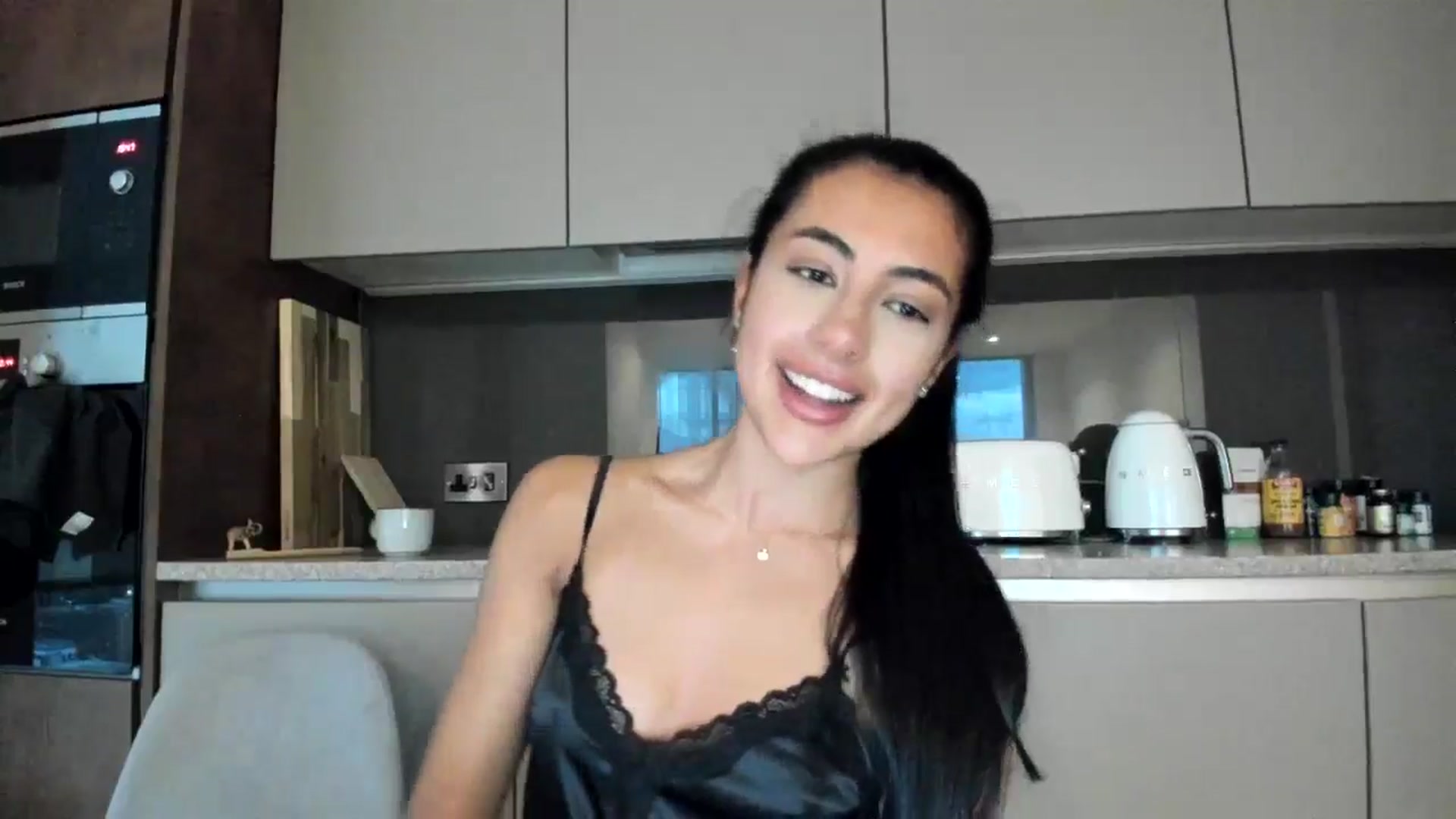 Gallery image thumbnail from princessjasx's myfreecams stream on, 06/10/2024, 20:59 image 12 of 20