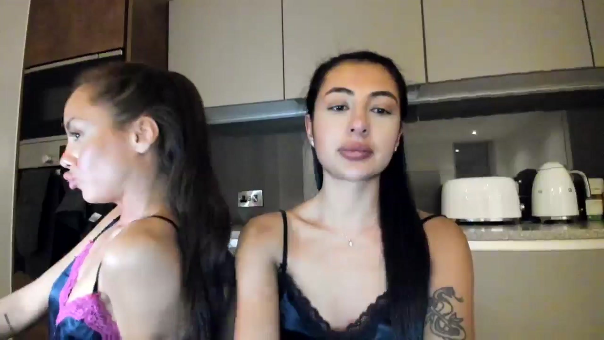 Gallery image thumbnail from princessjasx's myfreecams stream on, 06/10/2024, 21:37 image 15 of 20