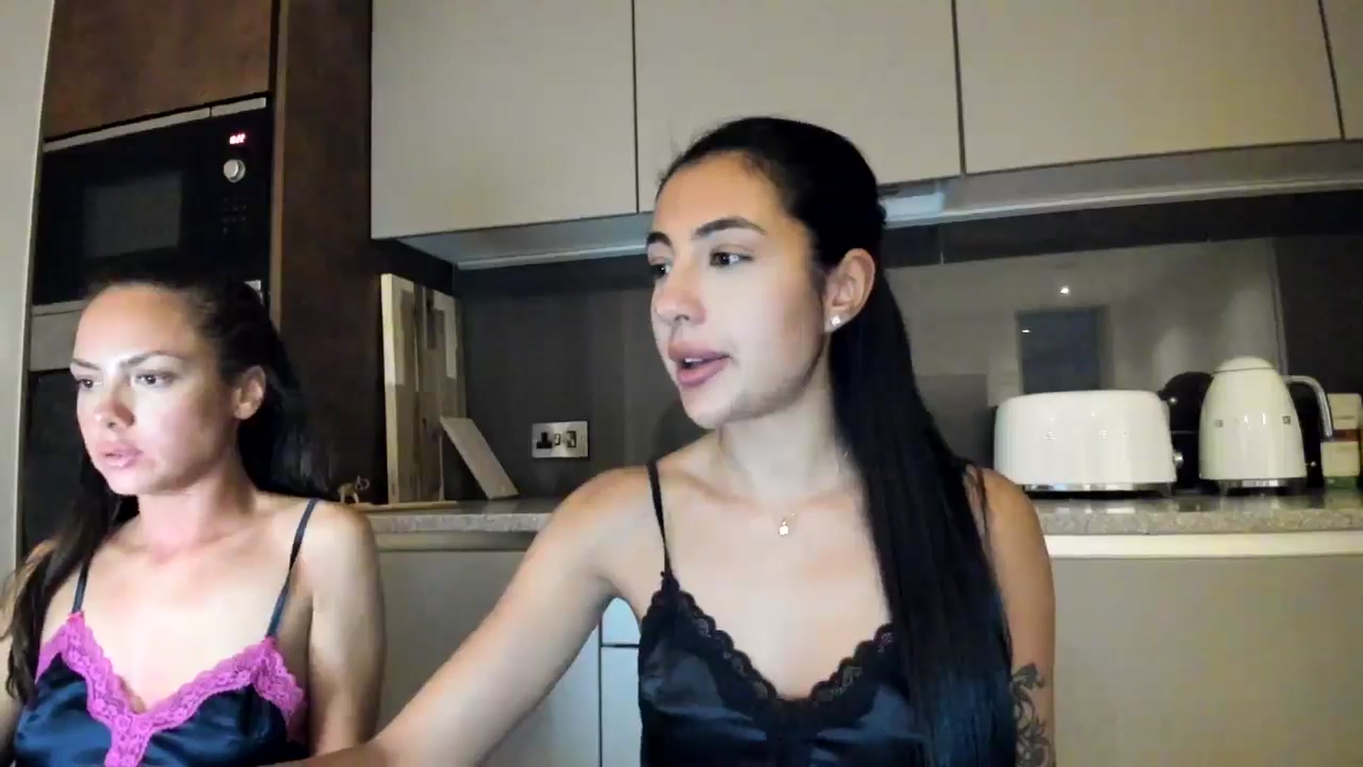 Gallery image thumbnail from princessjasx's myfreecams stream on, 06/10/2024, 21:37 image 8 of 20