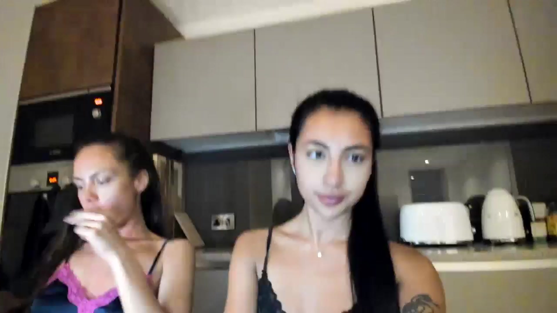 Gallery image thumbnail from princessjasx's myfreecams stream on, 06/10/2024, 21:37 image 14 of 20