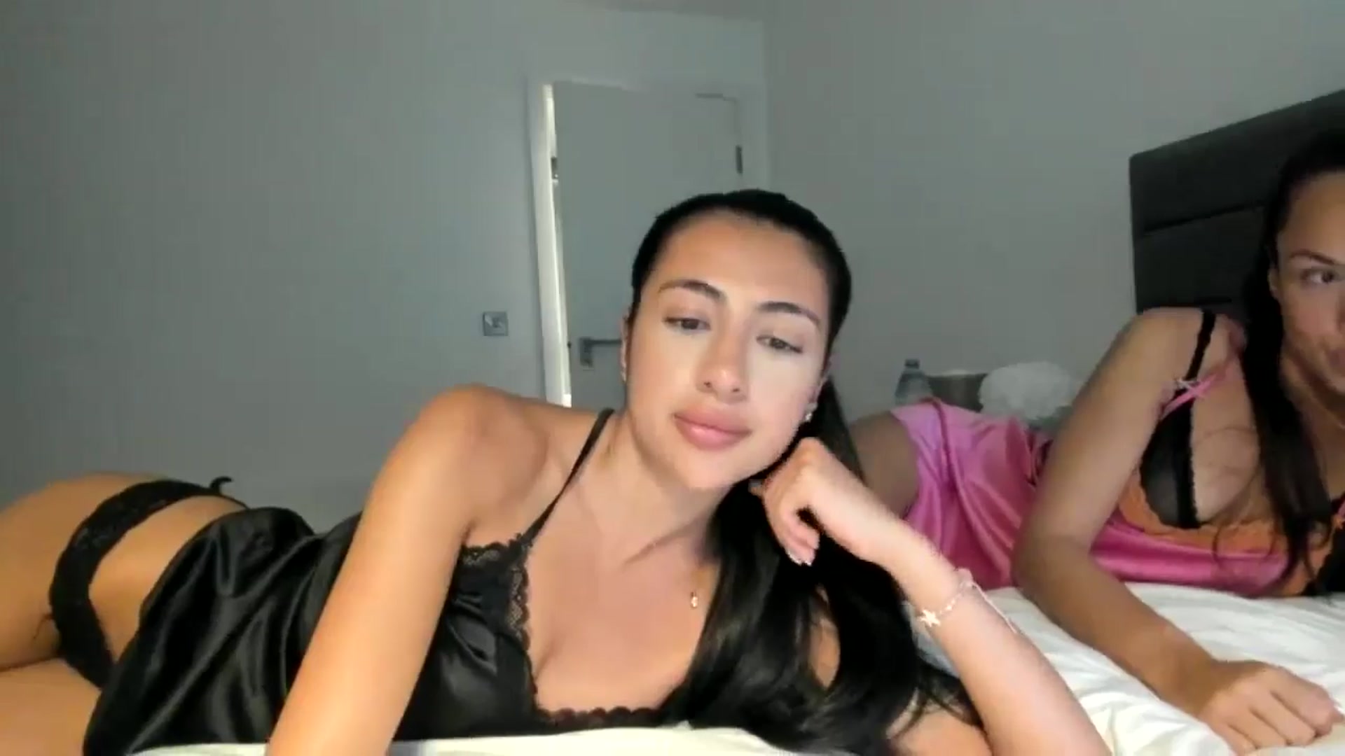 Gallery image thumbnail from princessjasx's myfreecams stream on, 08/14/2024, 14:27 image 4 of 20