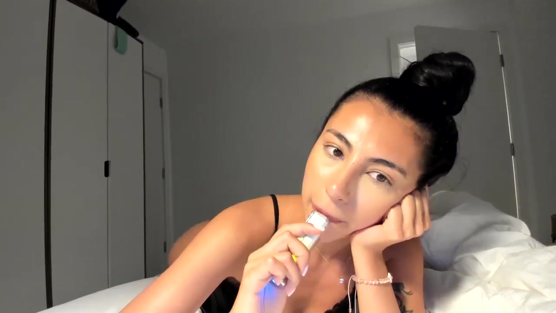 Gallery image thumbnail from princessjasx's myfreecams stream on, 08/14/2024, 18:26 image 3 of 20