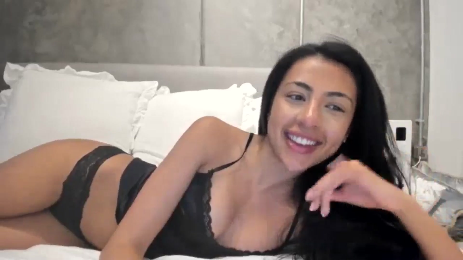 Gallery image thumbnail from princessjasx's myfreecams stream on, 09/10/2024, 19:25 image 6 of 20