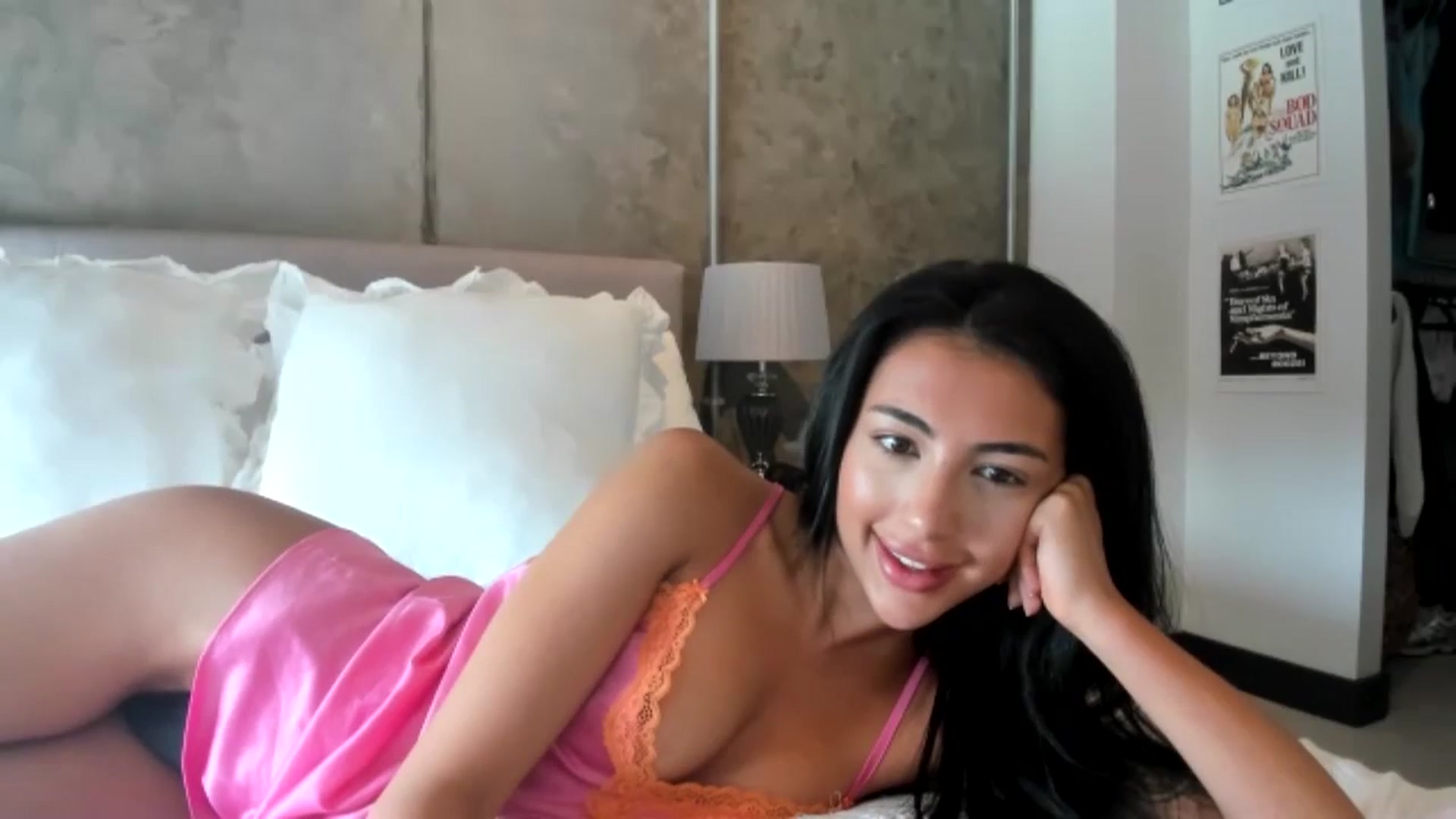 Gallery image thumbnail from princessjasx's myfreecams stream on, 09/20/2024, 10:47 image 6 of 20