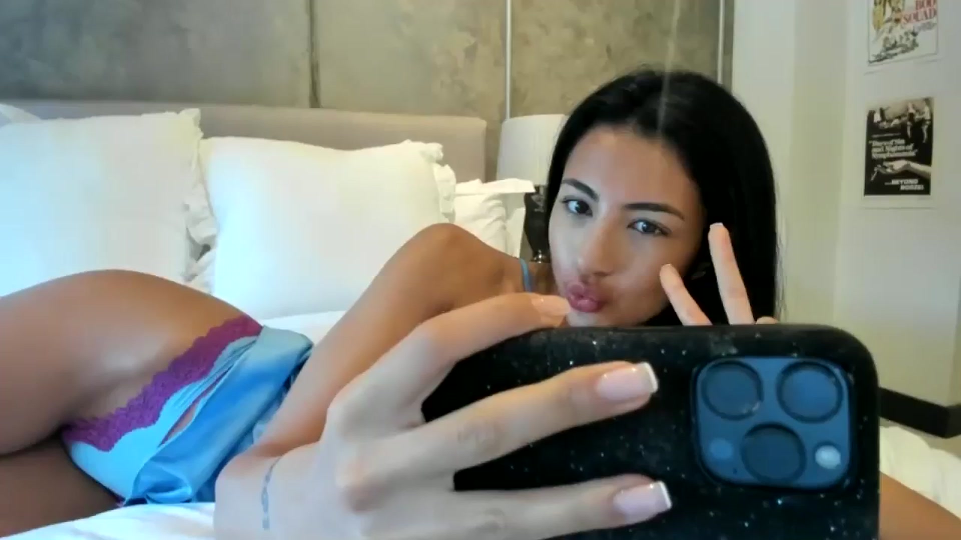 Gallery image thumbnail from princessjasx's myfreecams stream on, 10/02/2024, 07:35 image 13 of 20